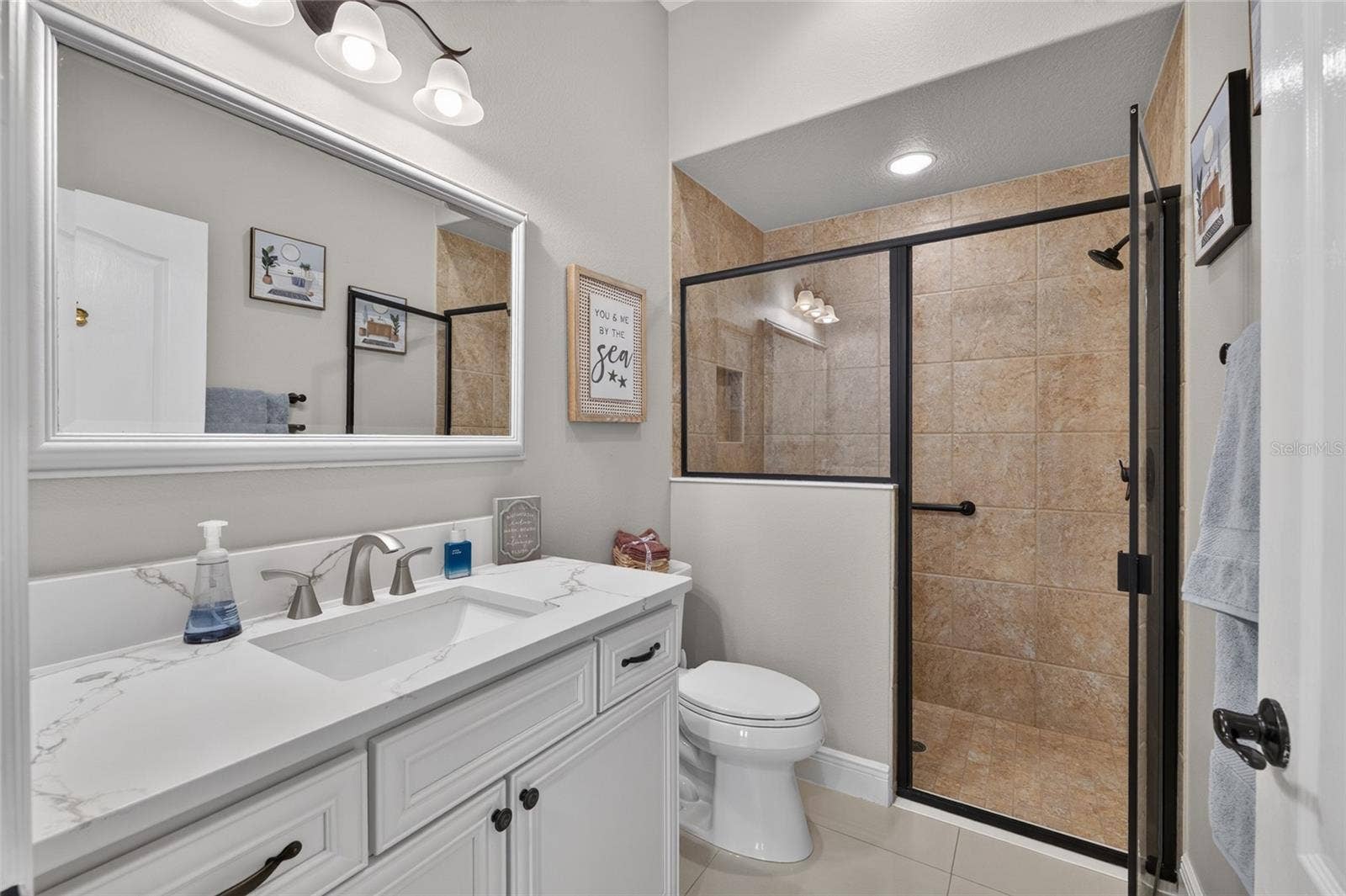 2077 VICKERS PLACE, The Villages, FL 32163 GUEST BATH