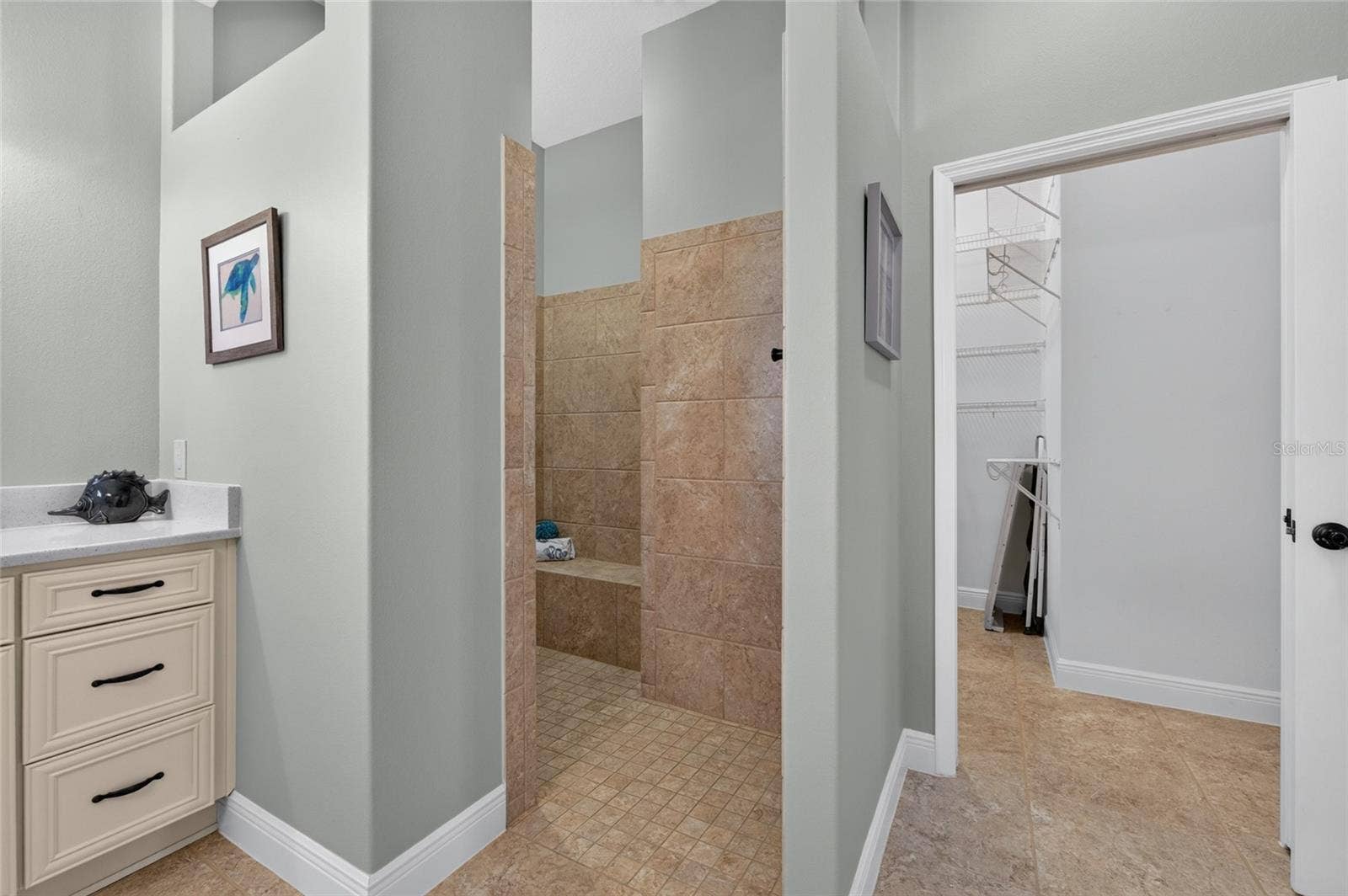 2077 VICKERS PLACE, The Villages, FL 32163 2077 VICKERS PLACE, The Villages, FL 32163