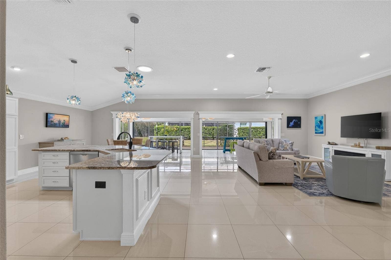 2077 VICKERS PLACE, The Villages, FL 32163 2077 VICKERS PLACE, The Villages, FL 32163