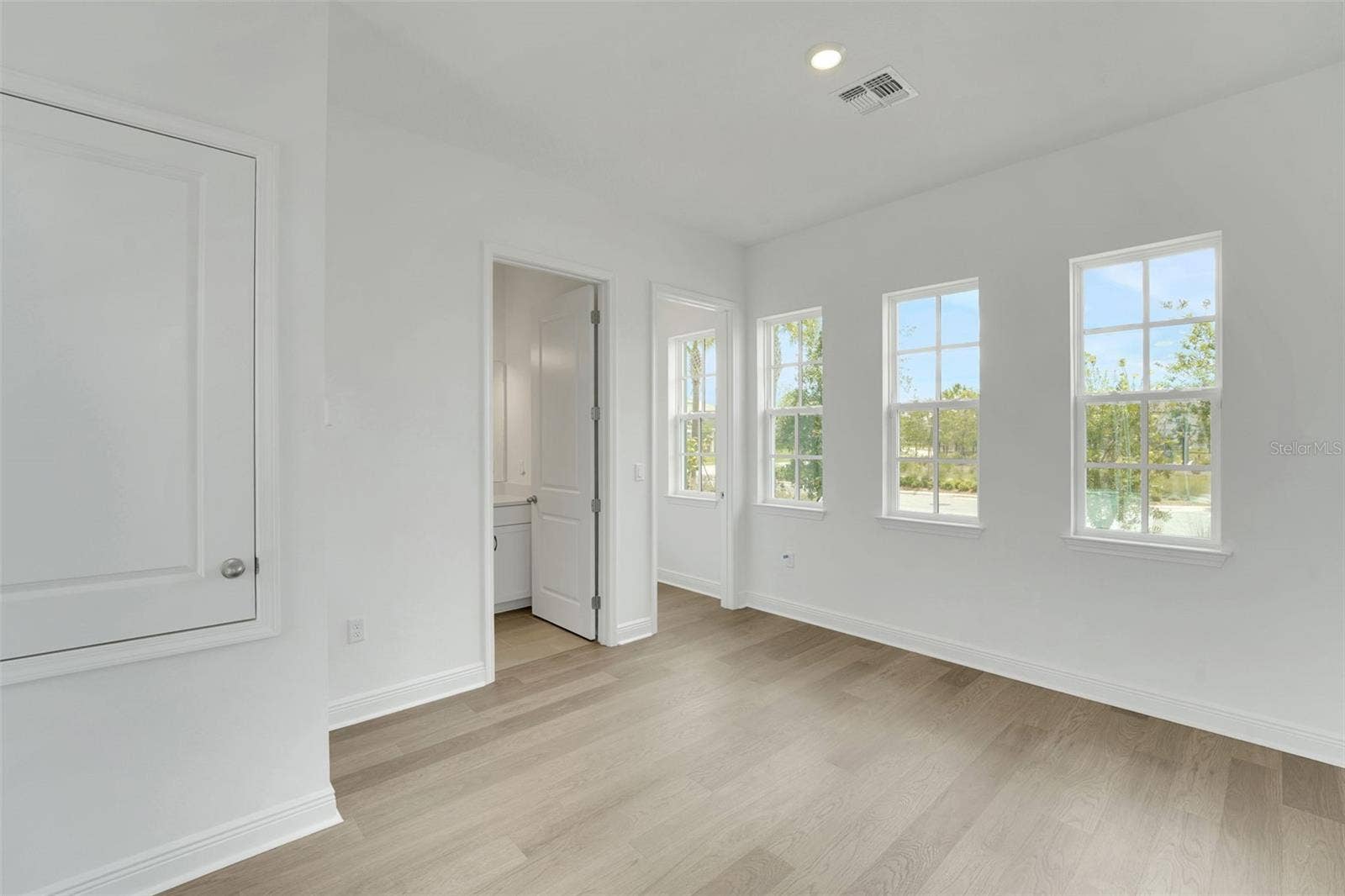 10350 PEARSON AVENUE, Orlando, FL 32827 10350 PEARSON AVENUE, Orlando, FL 32827
