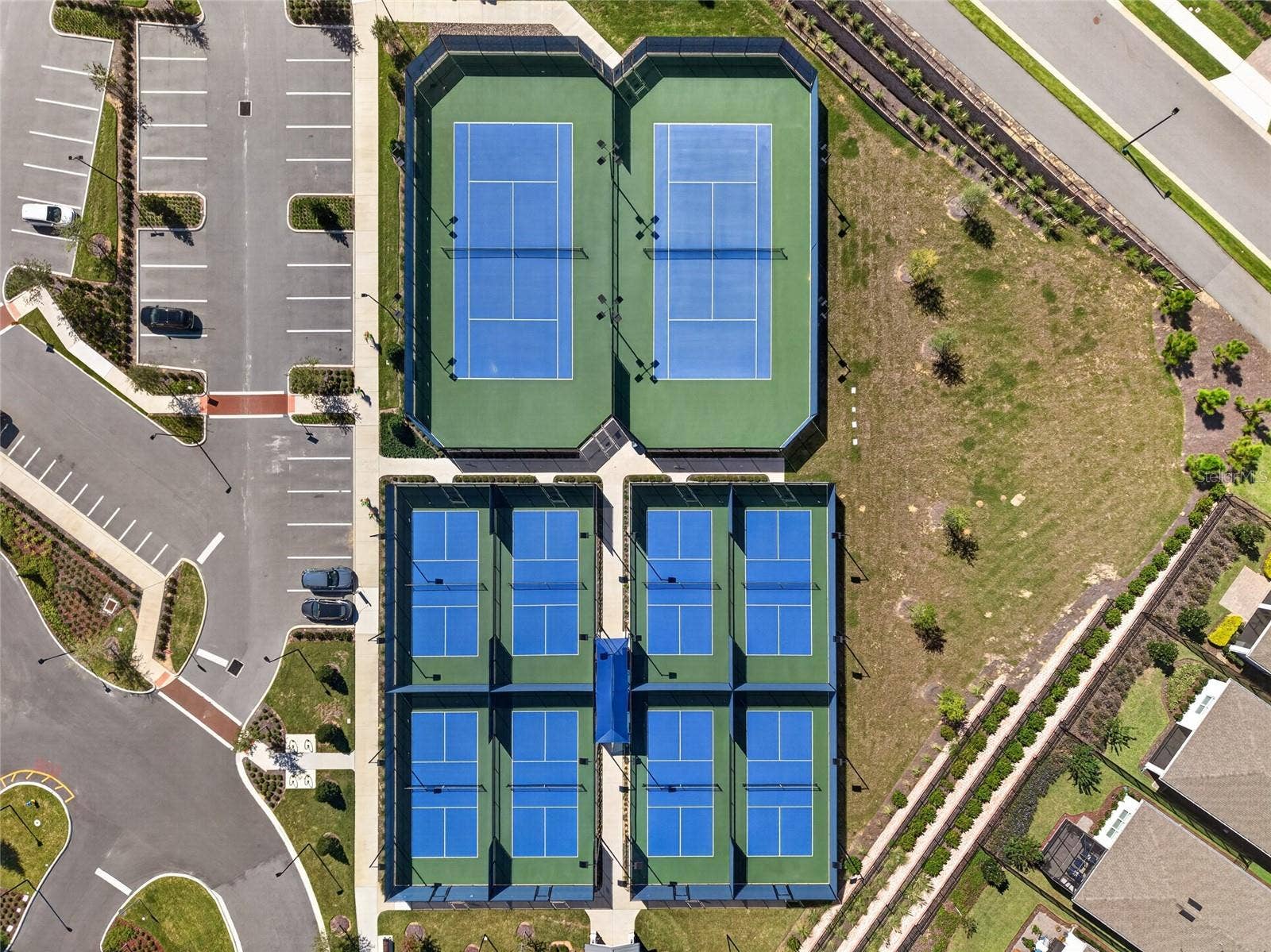 Tennis Courts & Pickleball Courts