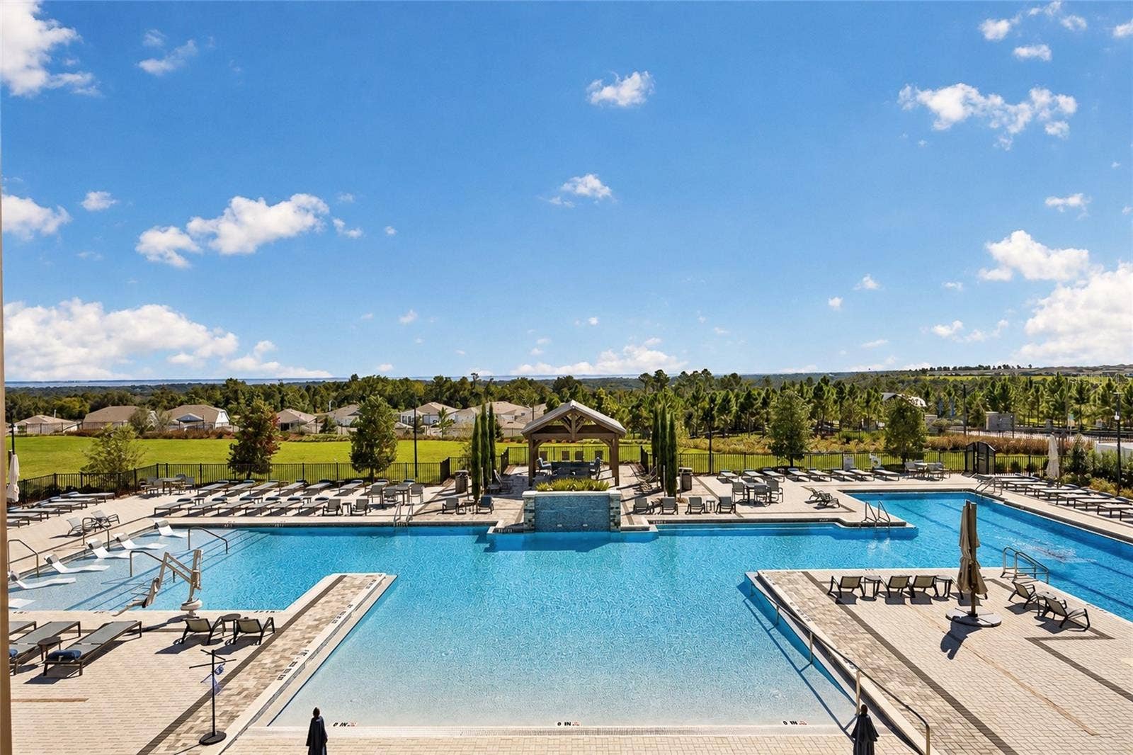 Zero-Entry Community Pool