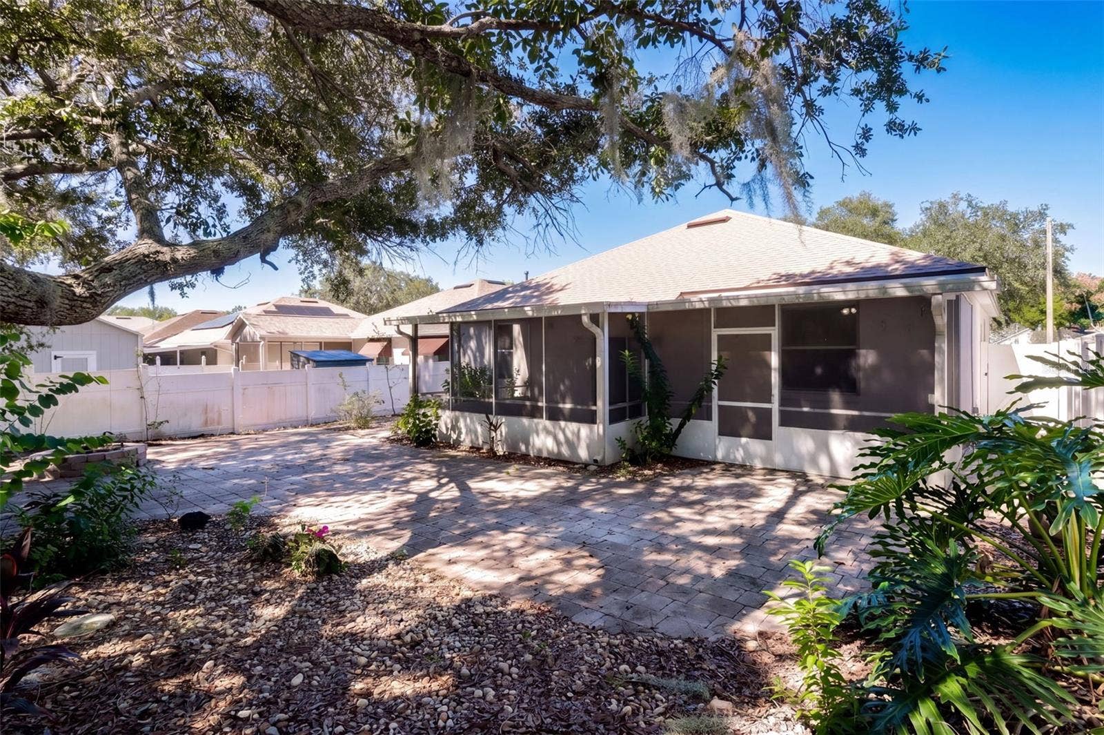 15806 GREEN COVE BOULEVARD, Clermont, FL 34714 Back Exterior & Backyard