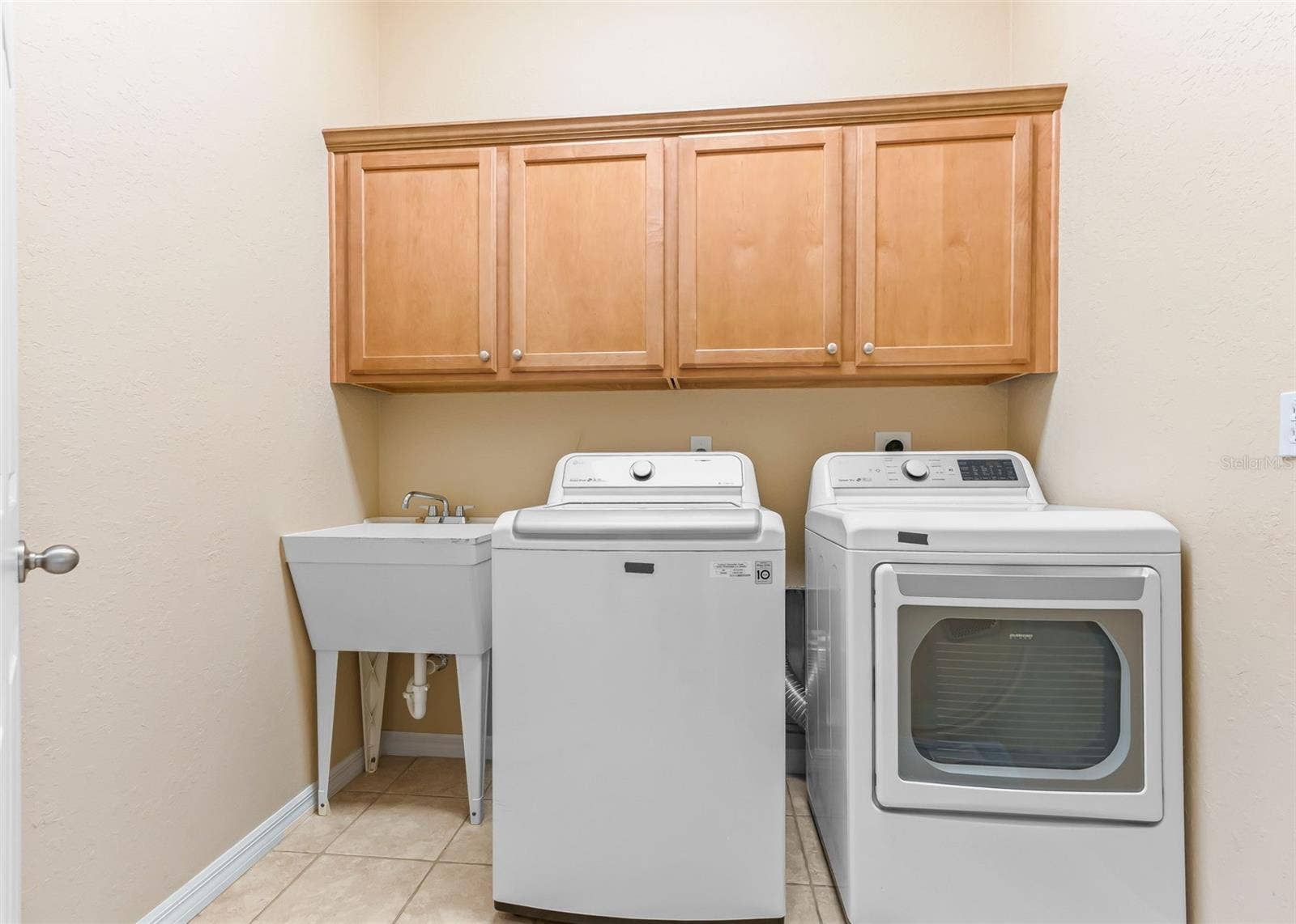 12439 SE 176TH LOOP, Summerfield, FL 34491 Laundry room