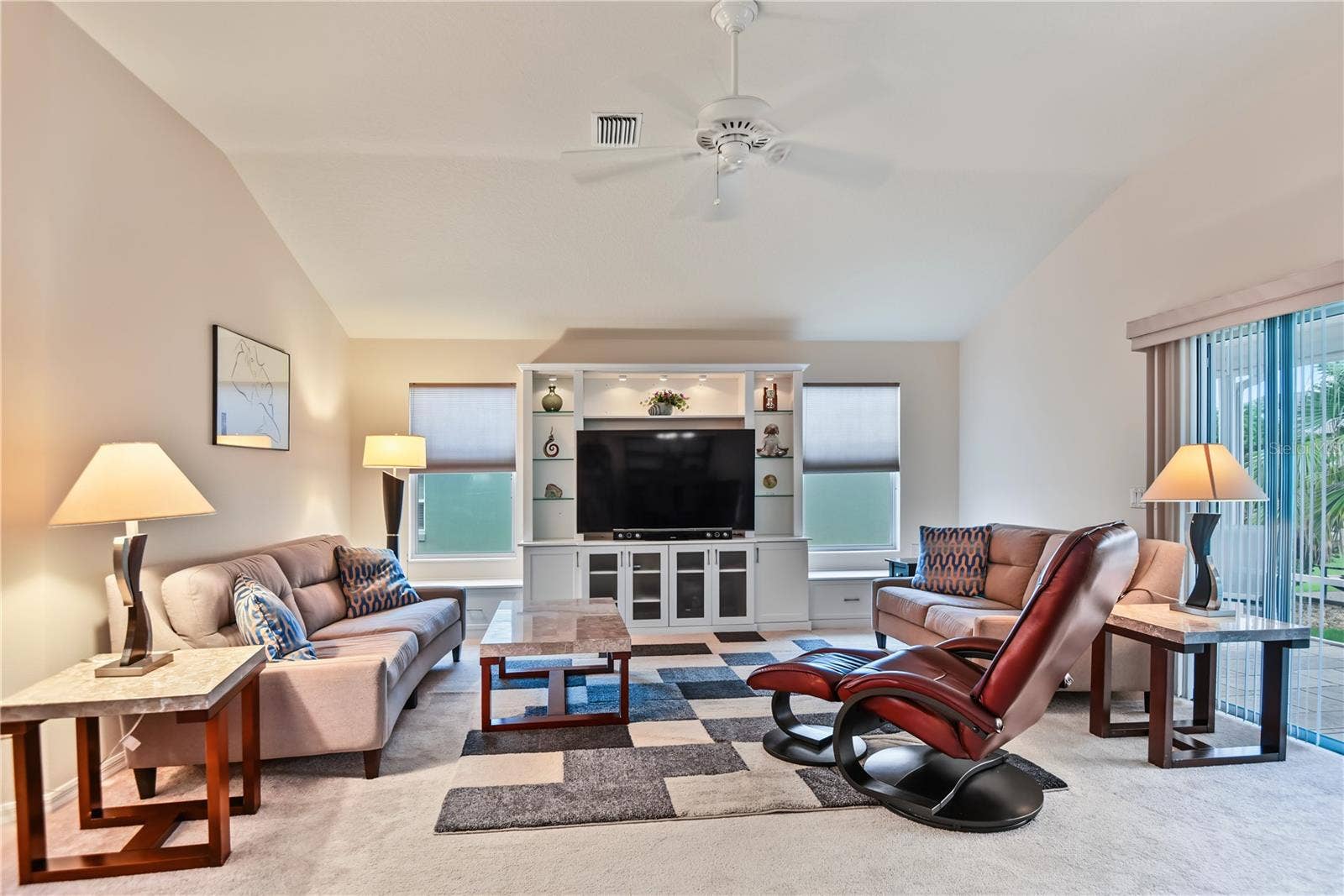 1073 ALCOVE LOOP, The Villages, FL 32162 1073 ALCOVE LOOP, The Villages, FL 32162