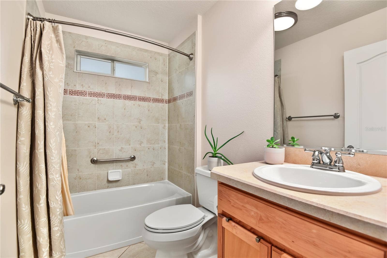 1073 ALCOVE LOOP, The Villages, FL 32162 1073 ALCOVE LOOP, The Villages, FL 32162