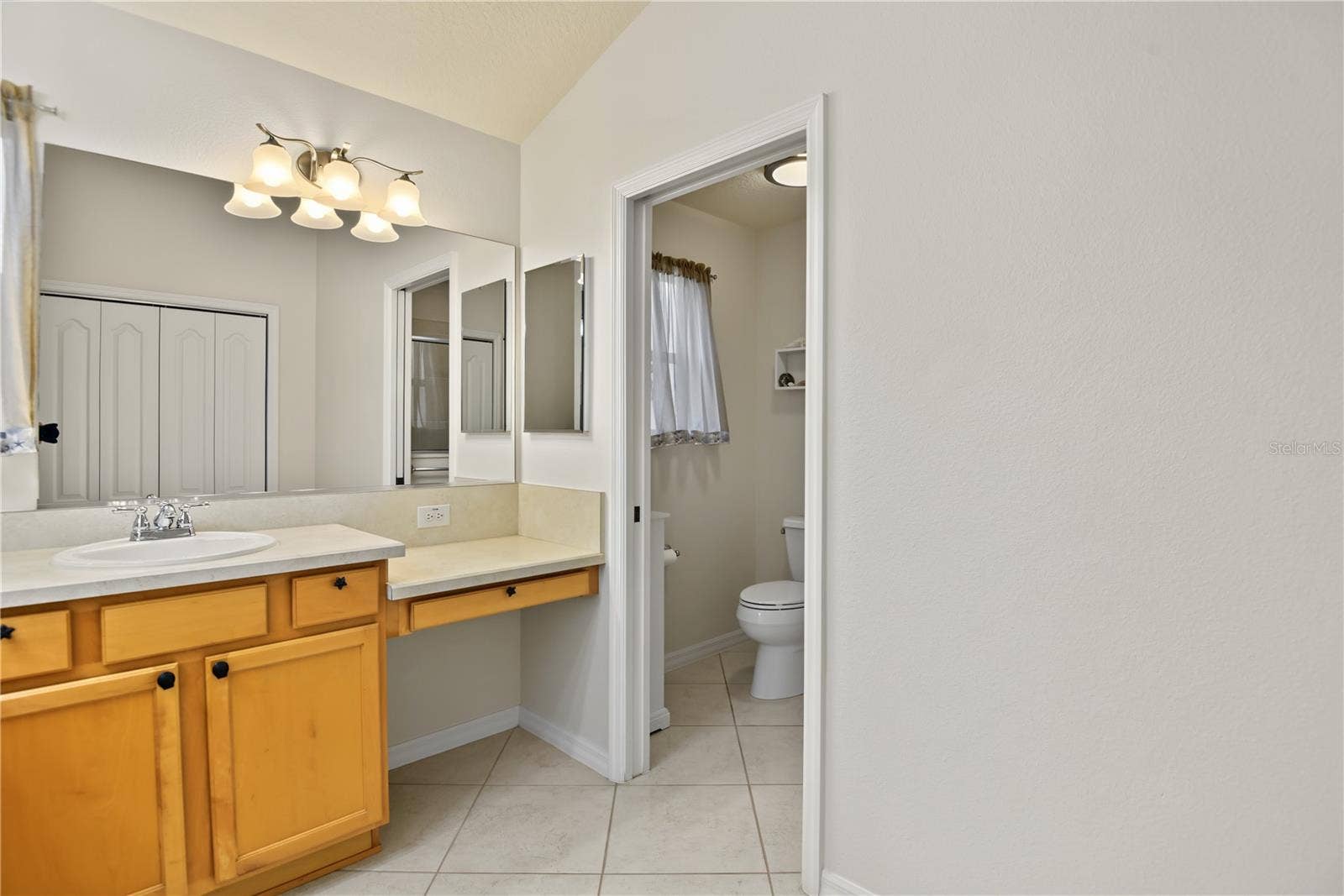 1073 ALCOVE LOOP, The Villages, FL 32162 1073 ALCOVE LOOP, The Villages, FL 32162