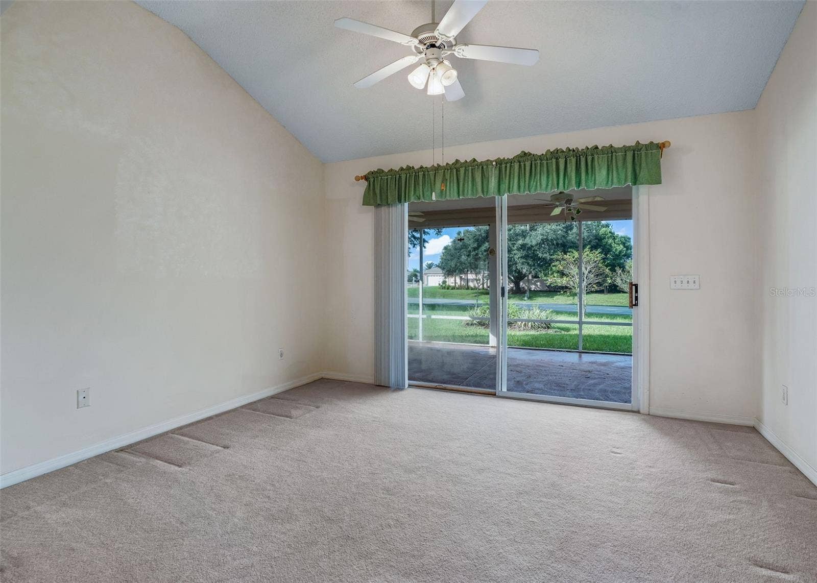 930 RAMOS DRIVE, The Villages, FL 32159 Den