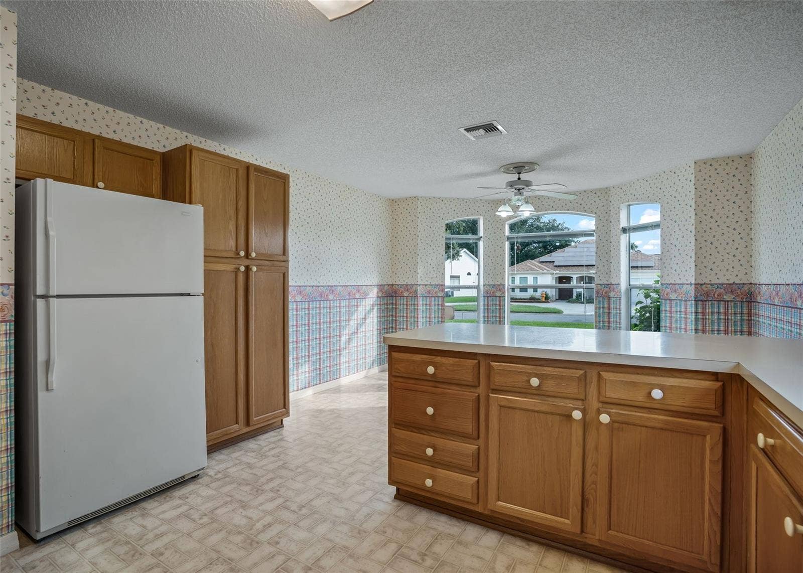 930 RAMOS DRIVE, The Villages, FL 32159 930 RAMOS DRIVE, The Villages, FL 32159