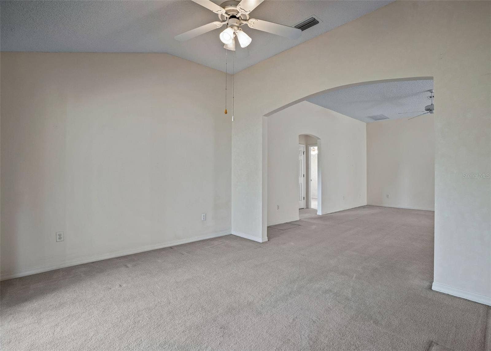 930 RAMOS DRIVE, The Villages, FL 32159 Den
