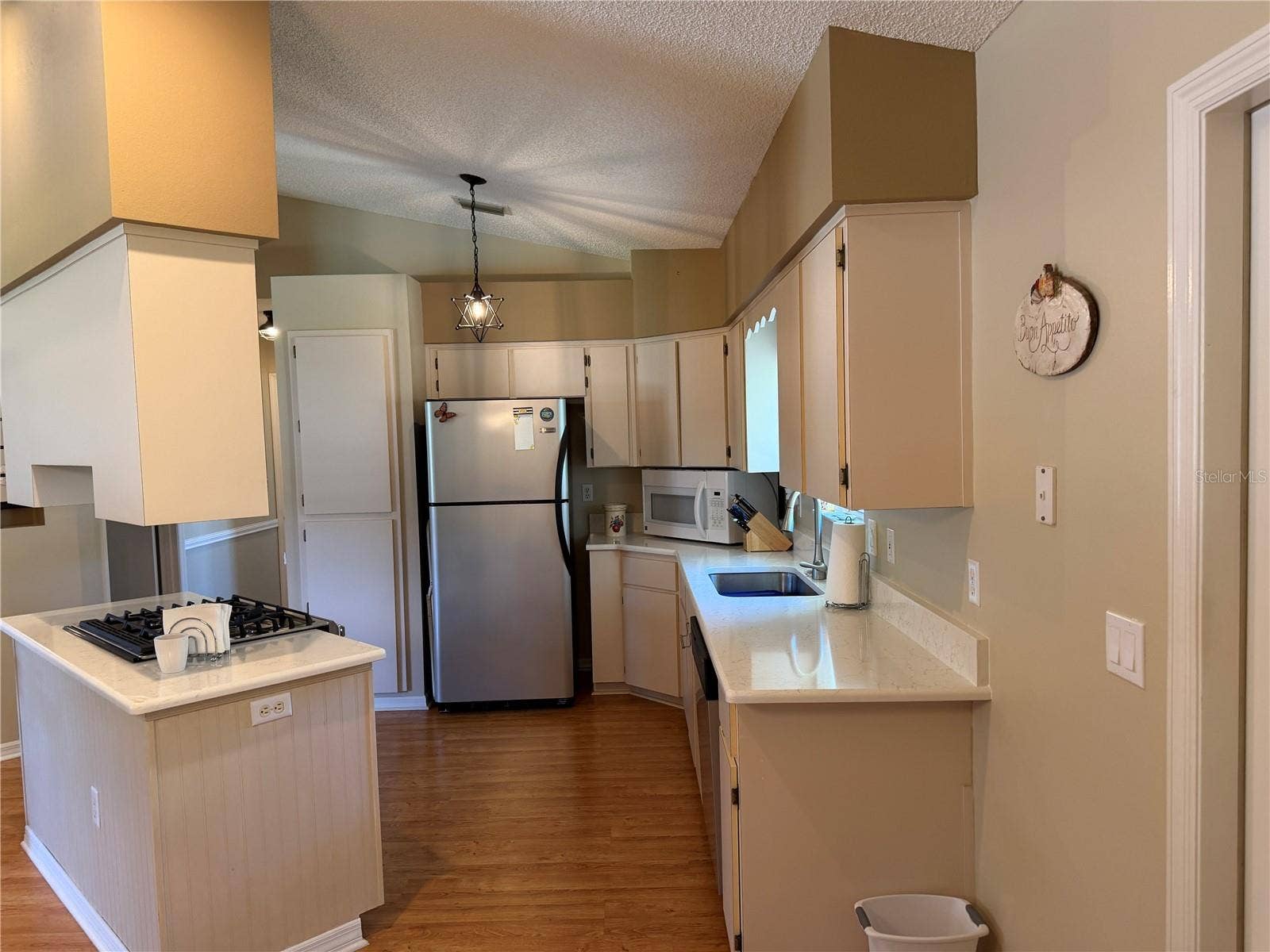 5641 LAVER STREET, Leesburg, FL 34748 5641 LAVER STREET, Leesburg, FL 34748
