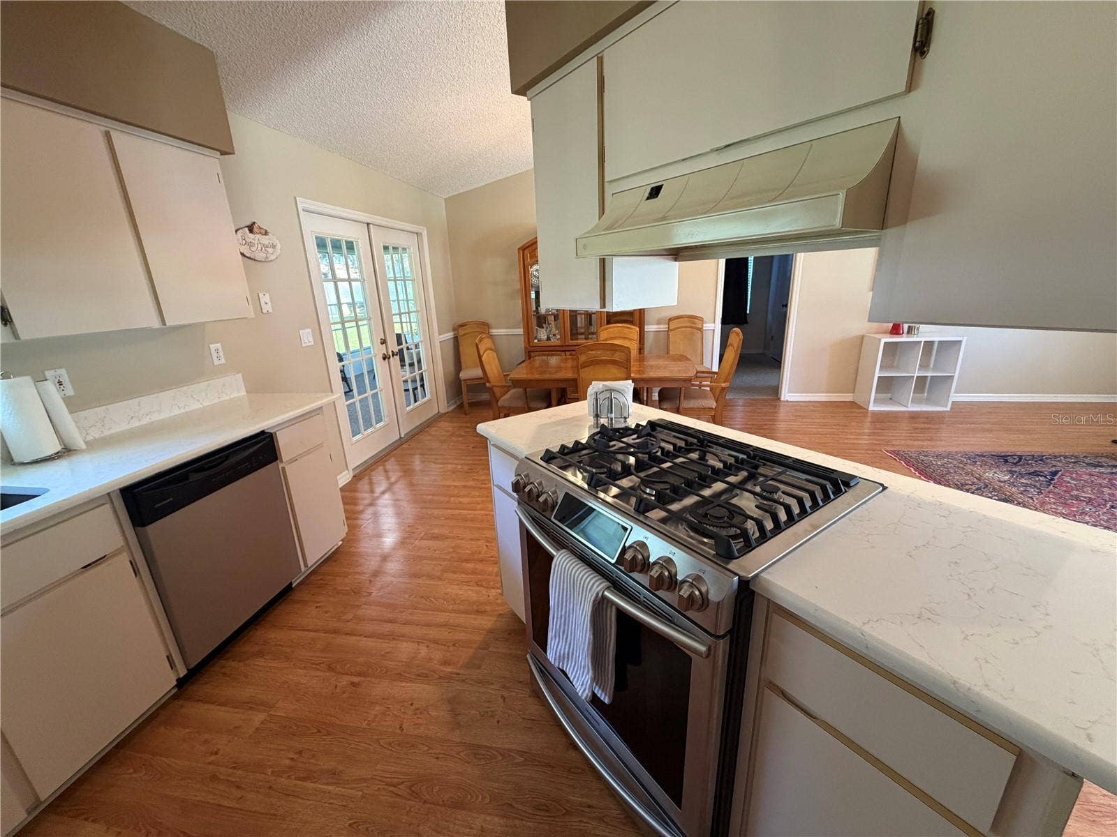 5641 LAVER STREET, Leesburg, FL 34748 Gas Range