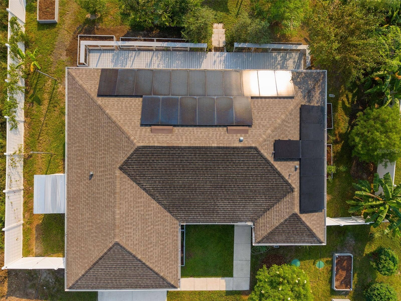 15987 SW 55TH AVENUE ROAD, Ocala, FL 34473 SOLAR PANEL - PAID OFF AT CLOSING