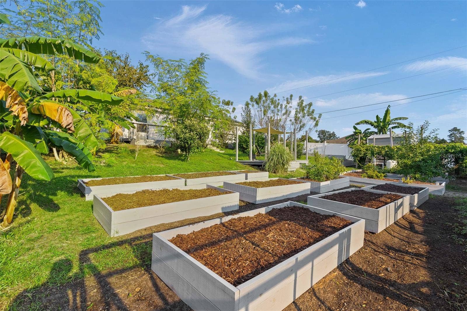 15987 SW 55TH AVENUE ROAD, Ocala, FL 34473 BEDS FRESHLY UPDATED & PAINTED WITH NON-TOXIC PAINT