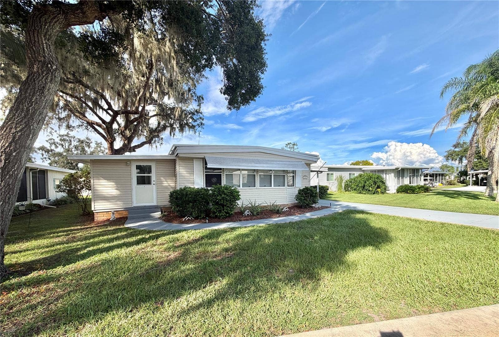 103 TAMARISK WAY, Leesburg, FL 34748