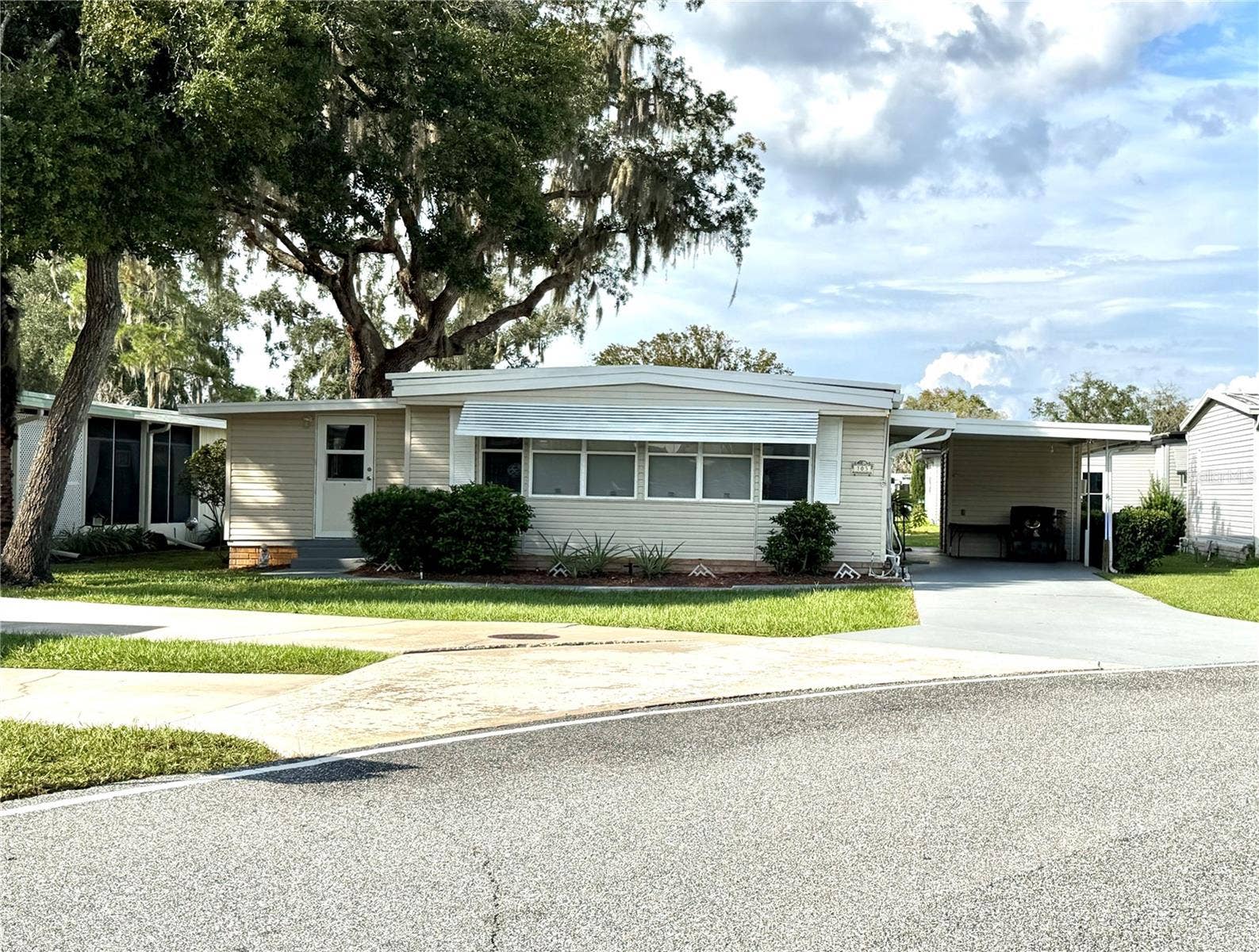 103 TAMARISK WAY, Leesburg, FL 34748