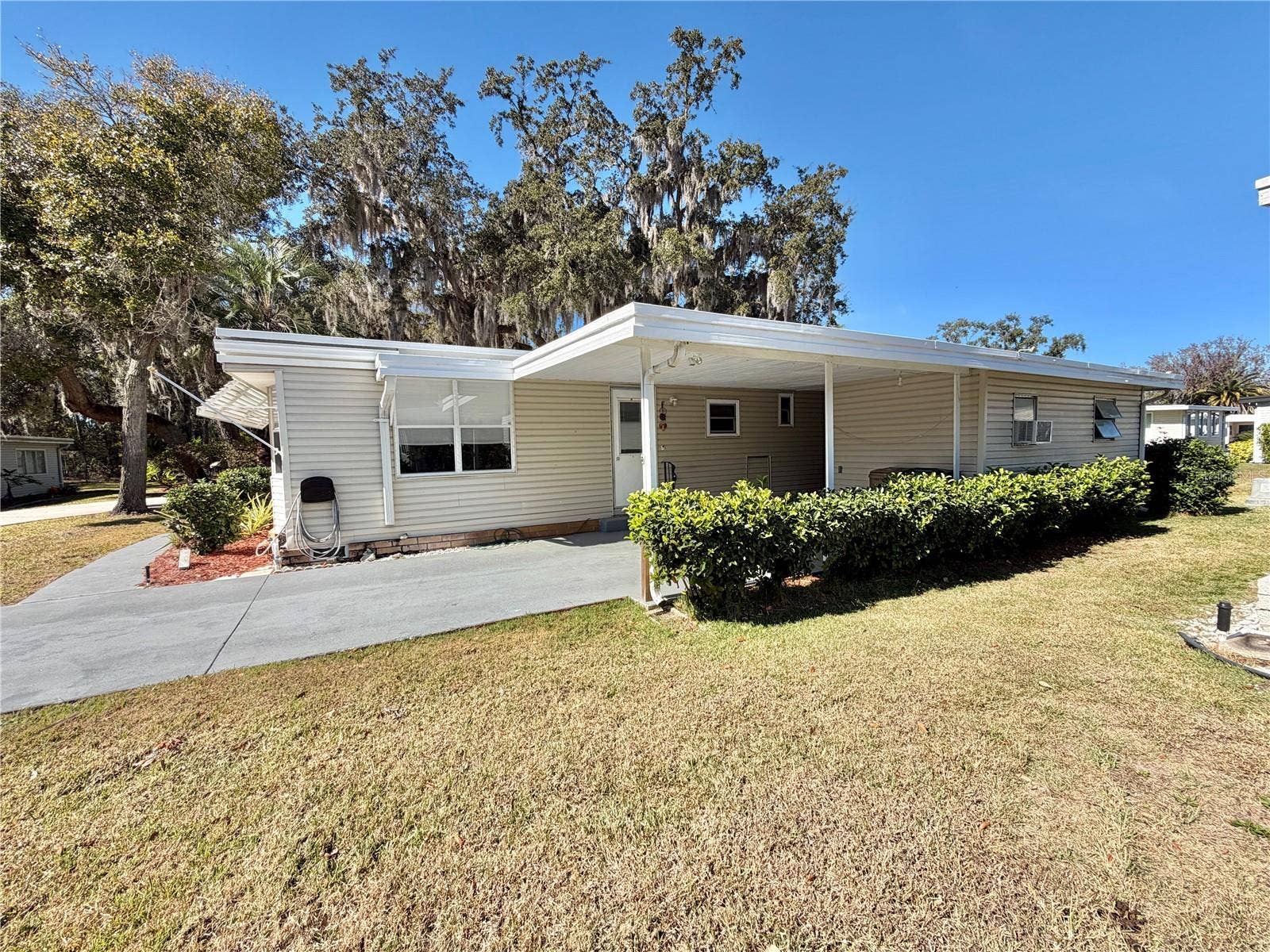 103 TAMARISK WAY, Leesburg, FL 34748
