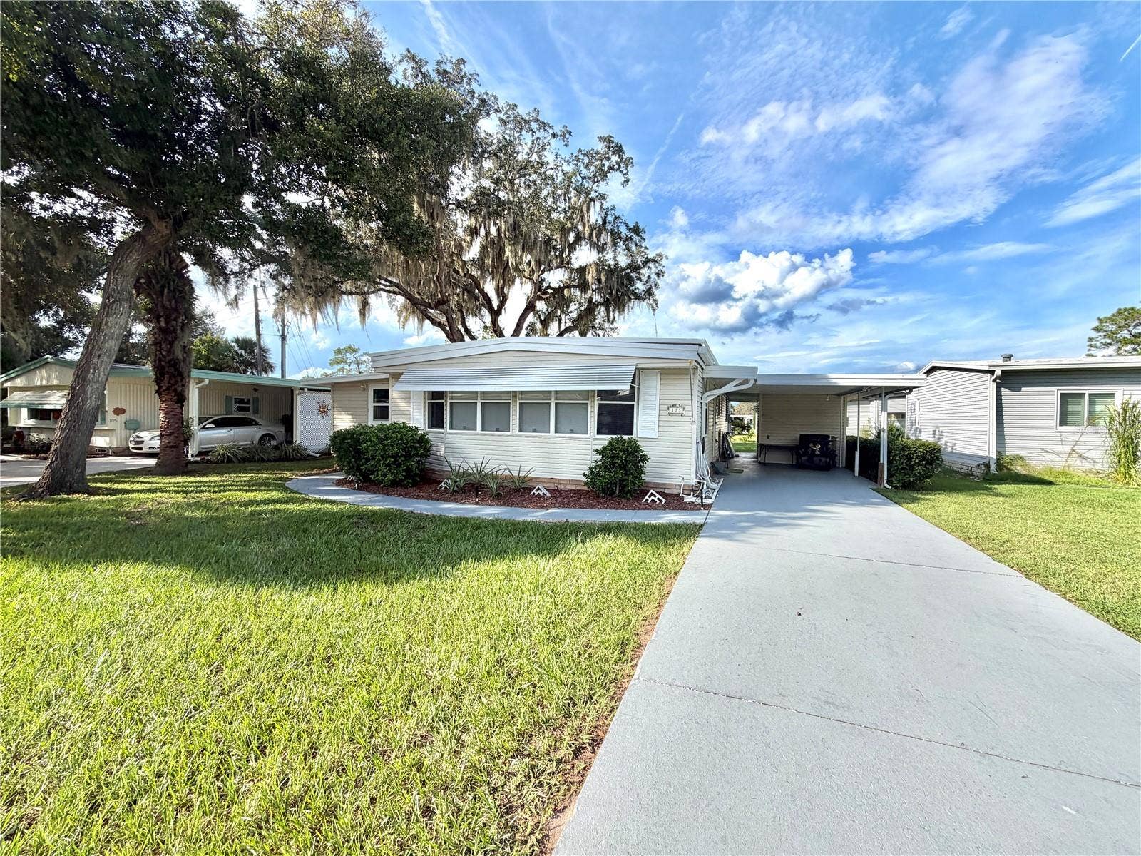 103 TAMARISK WAY, Leesburg, FL 34748