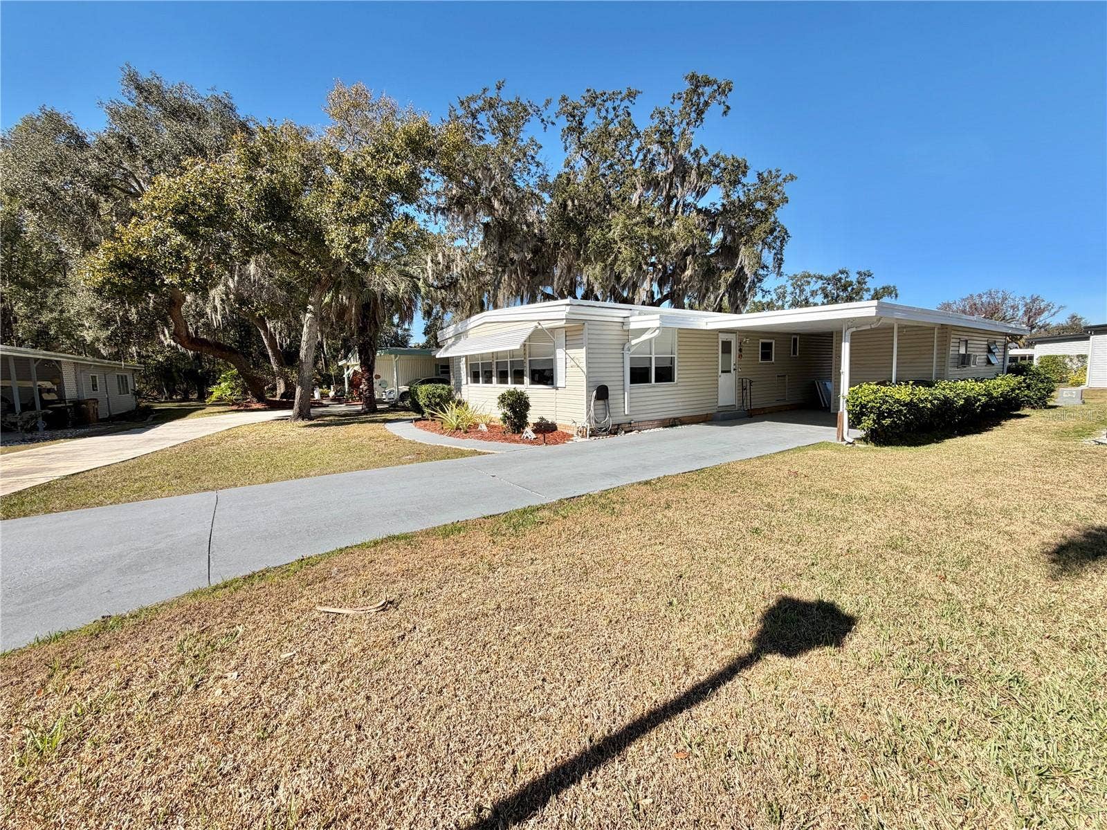 103 TAMARISK WAY, Leesburg, FL 34748