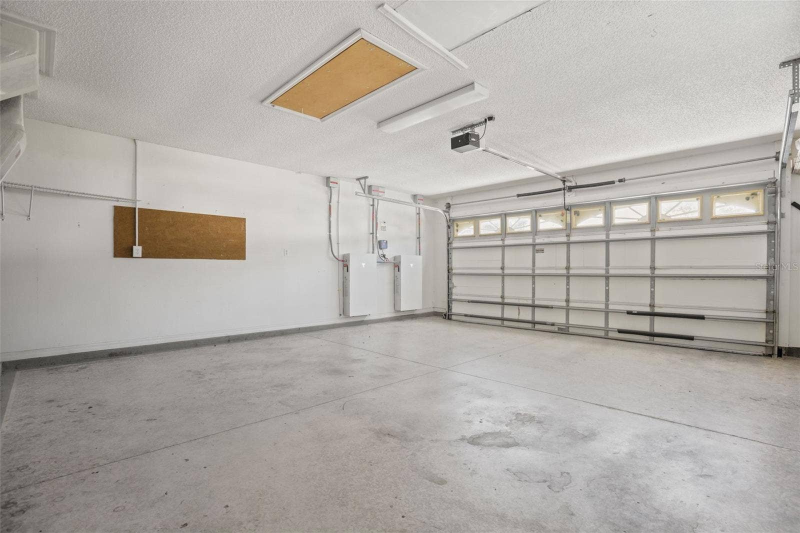4704 RIVER RIDGE DRIVE, Leesburg, FL 34748 2 car garage
