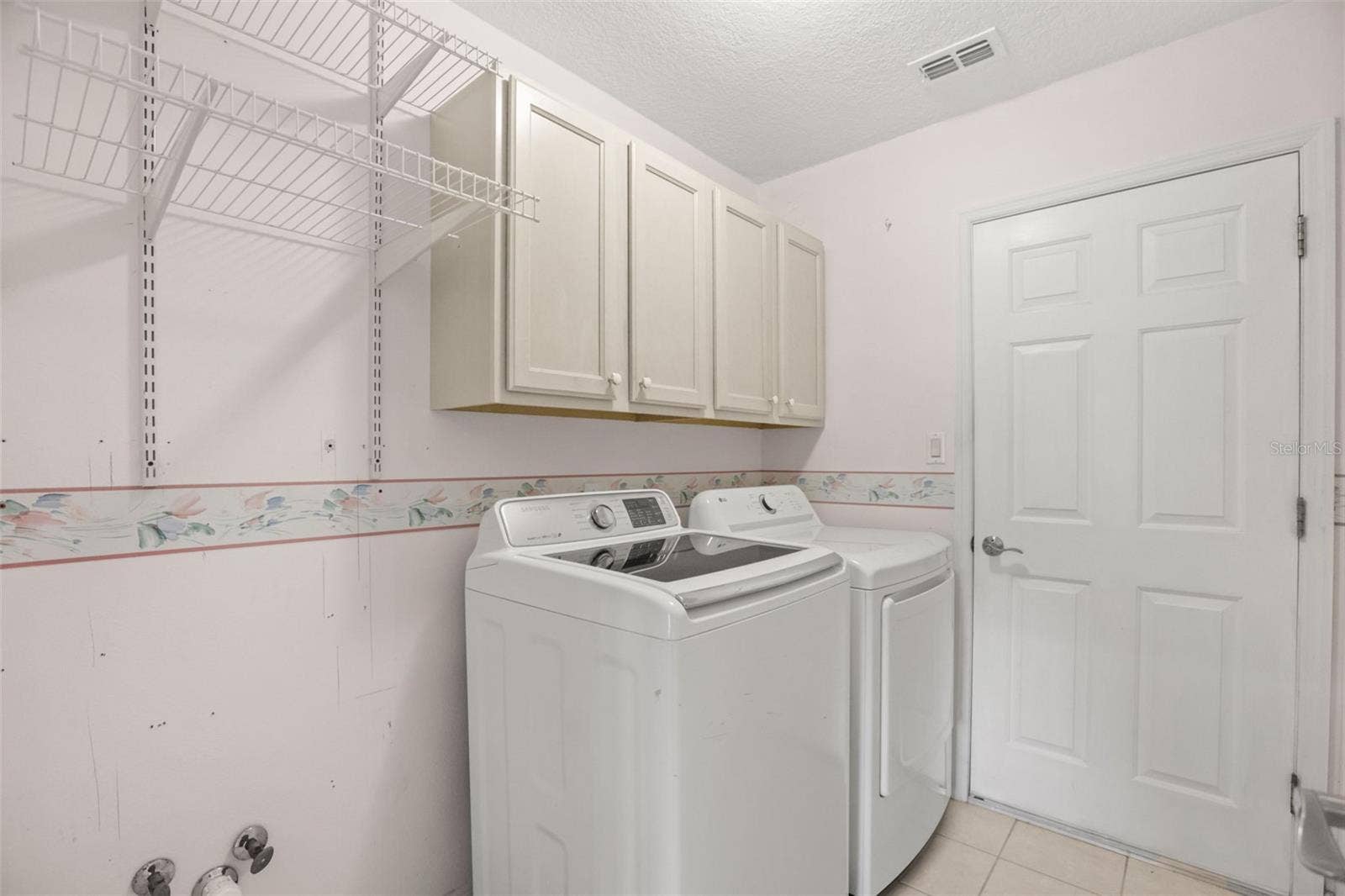 4704 RIVER RIDGE DRIVE, Leesburg, FL 34748 4704 RIVER RIDGE DRIVE, Leesburg, FL 34748