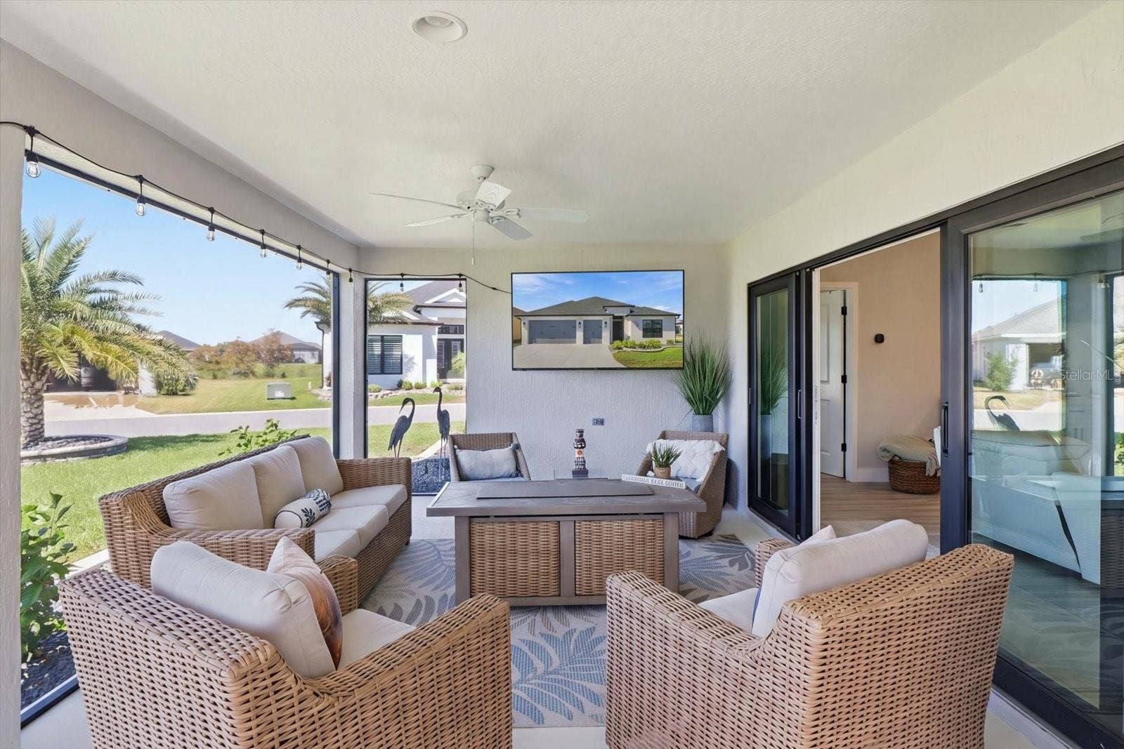 extended lanai