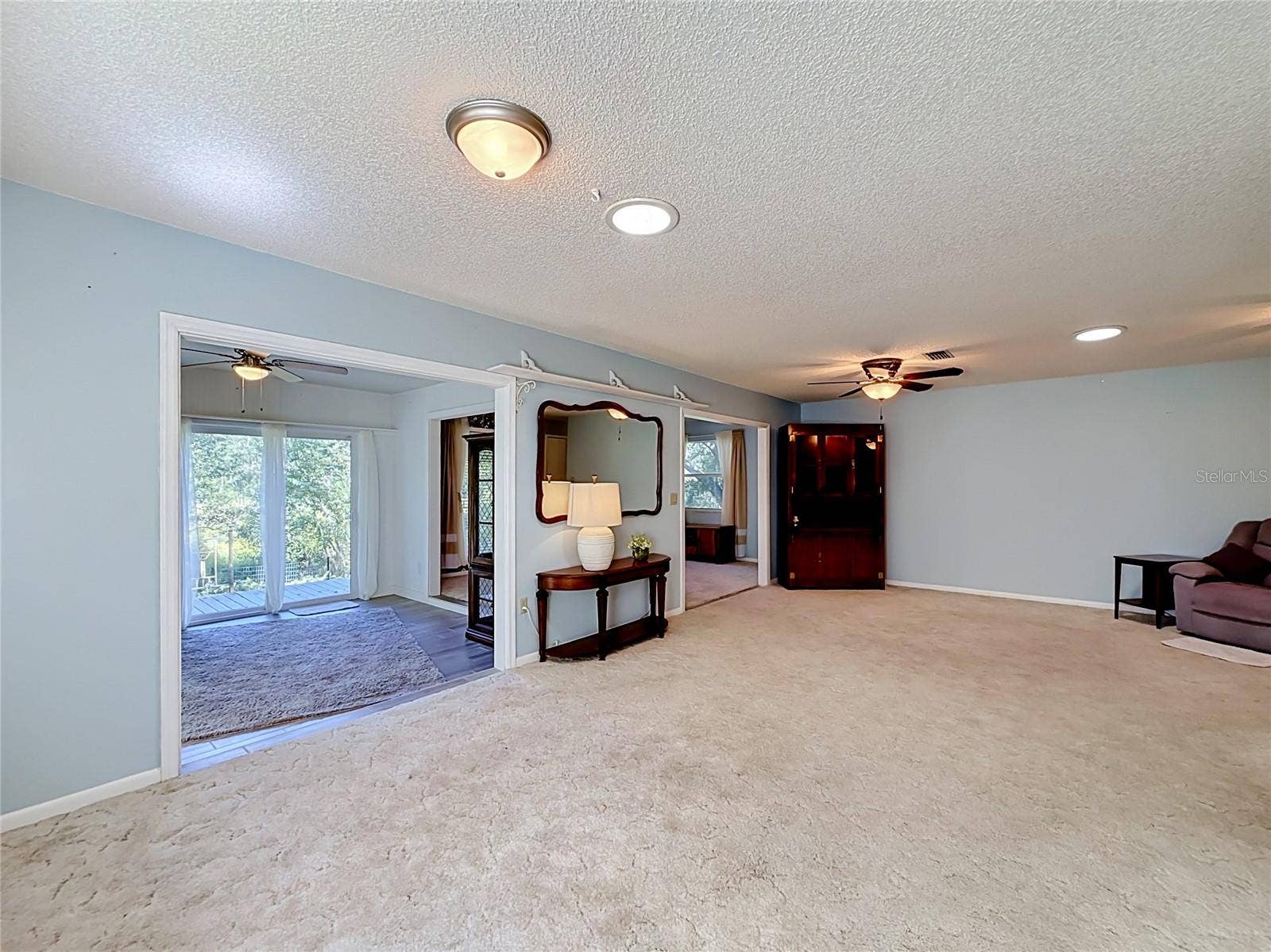 1706 ORKNEY DRIVE, Leesburg, FL 34788 Sunroom overlooking the conservation area