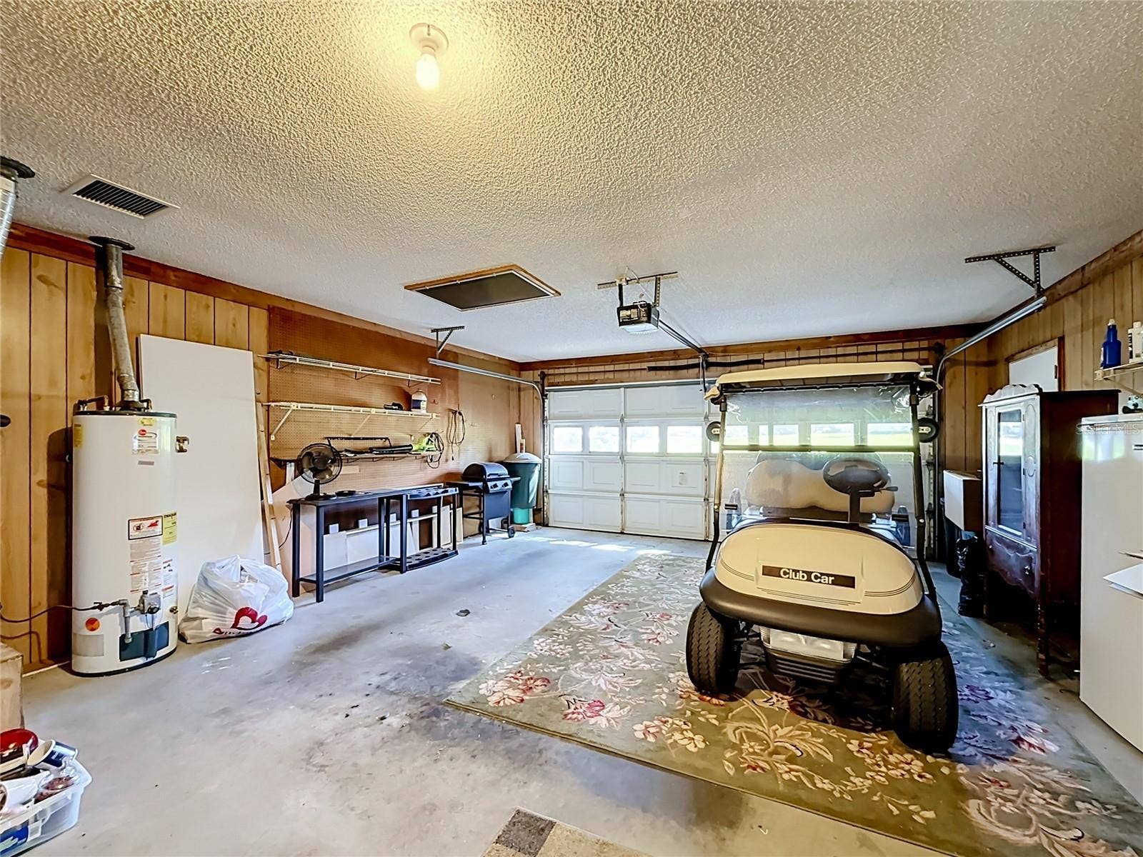 1706 ORKNEY DRIVE, Leesburg, FL 34788 The club car is included!