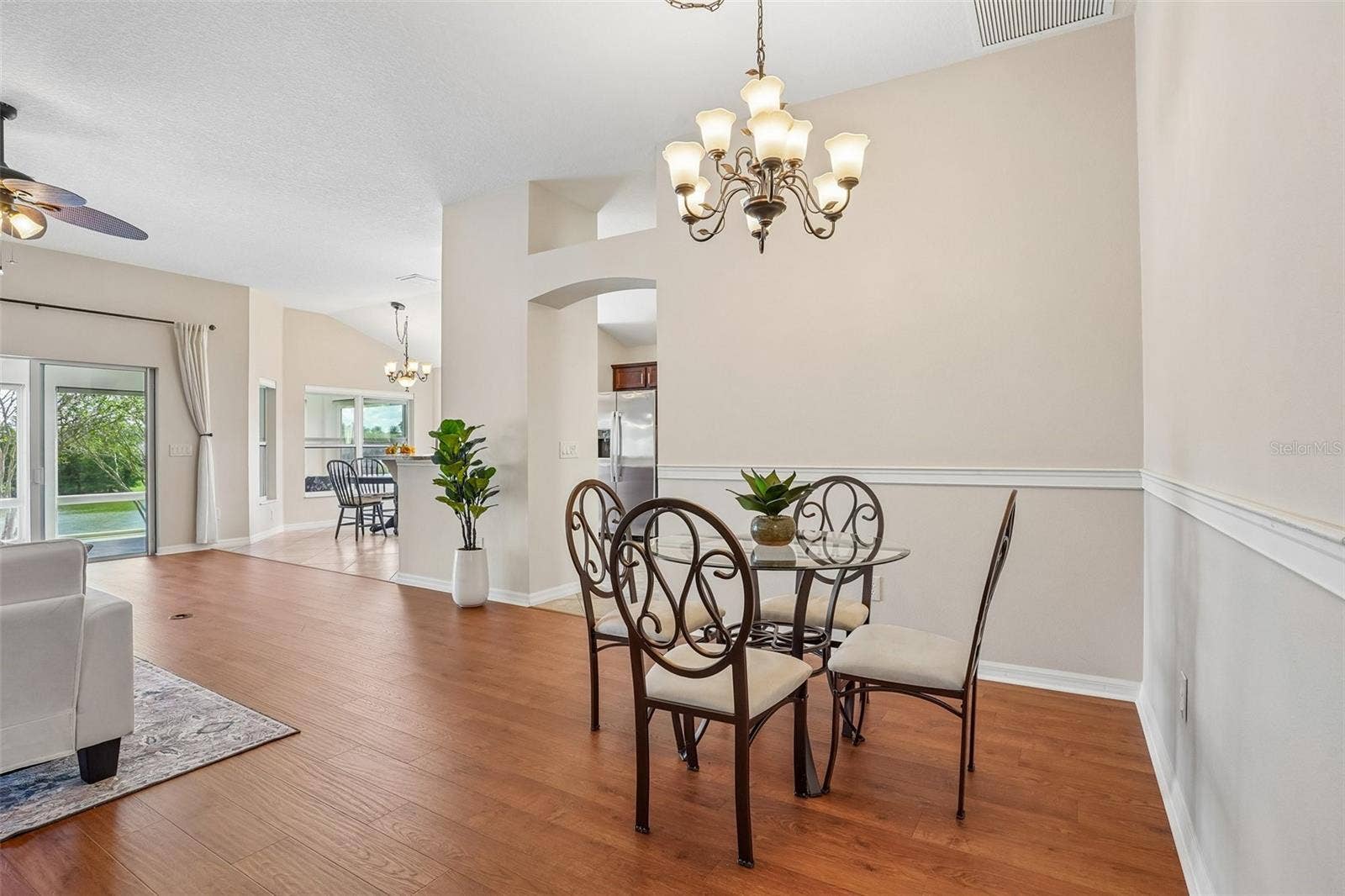 494 ARBELLA LOOP, The Villages, FL 32162 Dining