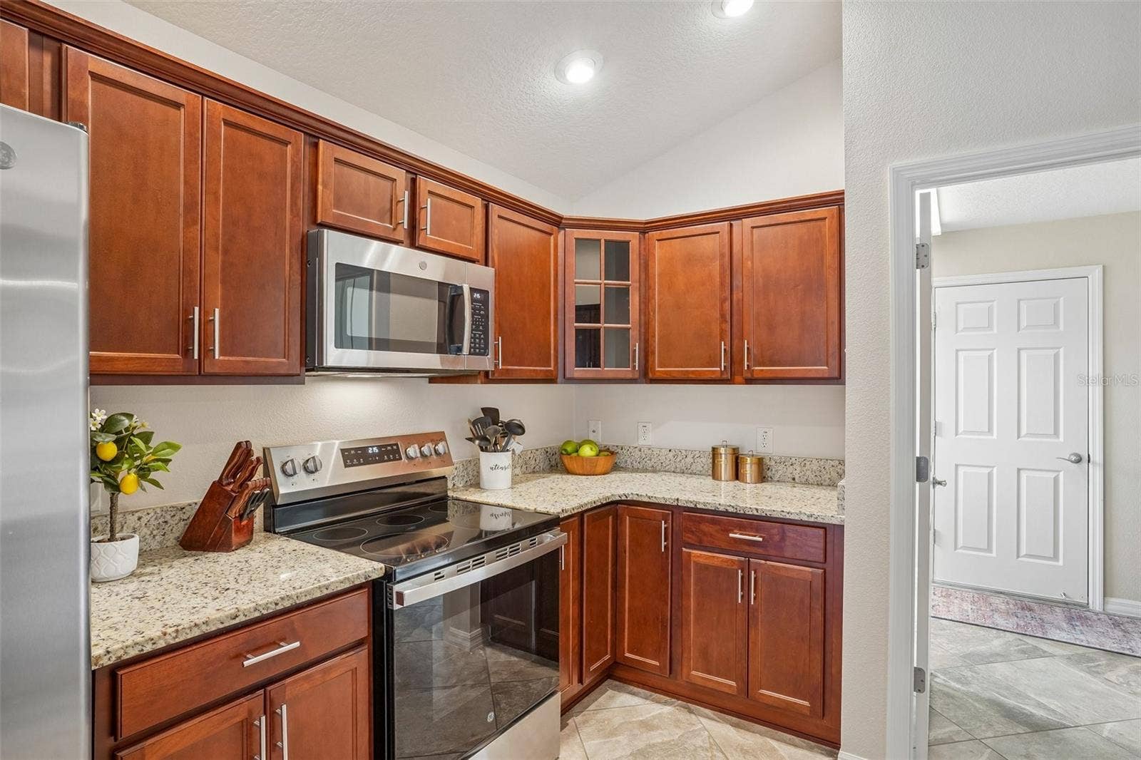 494 ARBELLA LOOP, The Villages, FL 32162 Kitchen