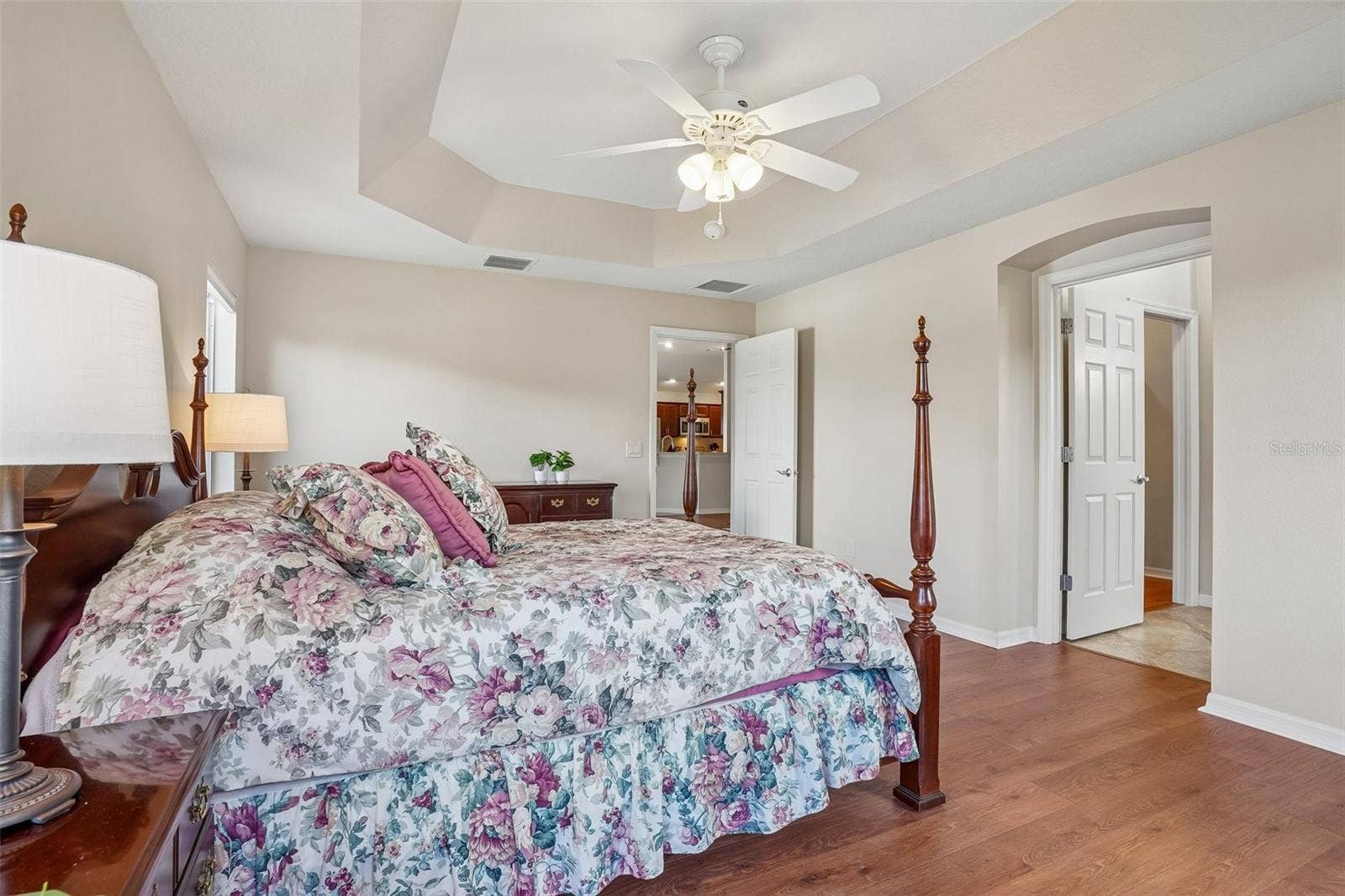 494 ARBELLA LOOP, The Villages, FL 32162 Primary Bedroom with Tray Ceiling