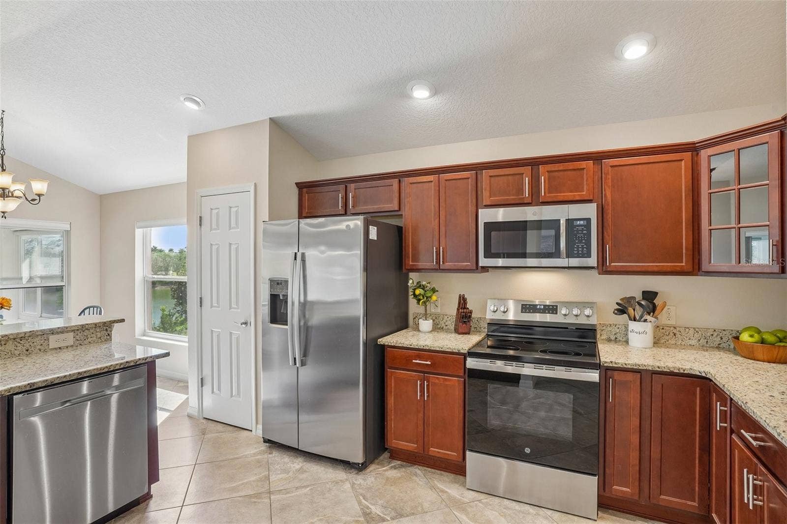 494 ARBELLA LOOP, The Villages, FL 32162 Kitchen