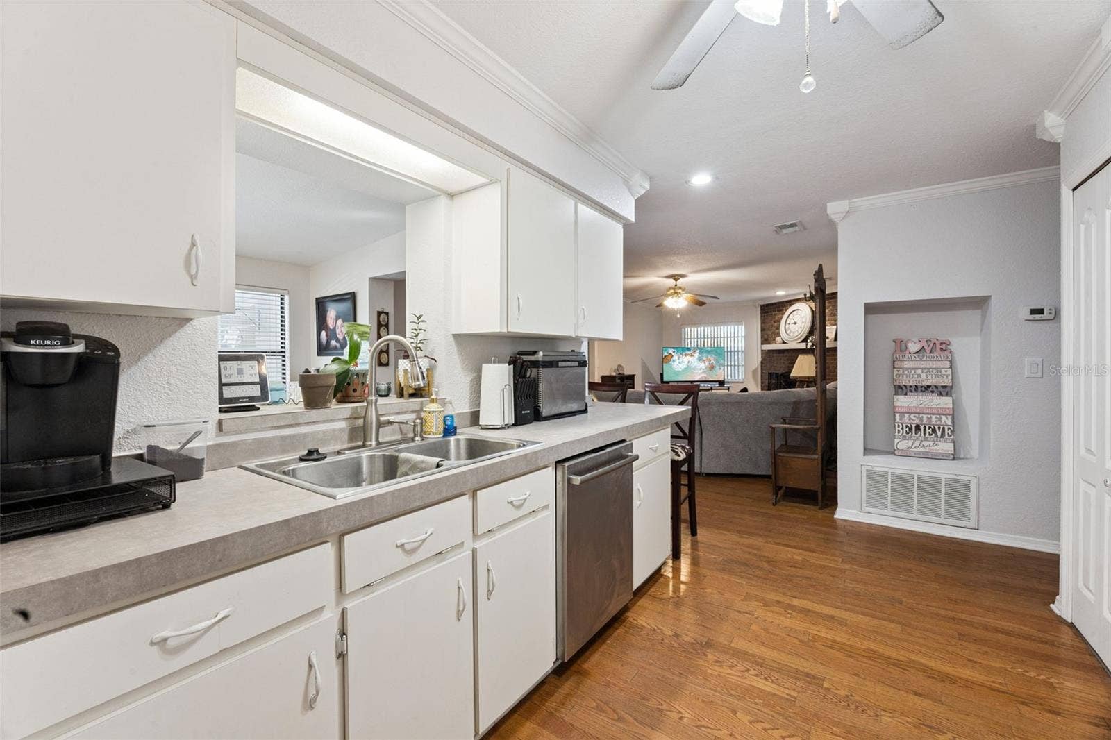 324 E FULLERS CROSS ROAD, Winter Garden, FL 34787 324 E FULLERS CROSS ROAD, Winter Garden, FL 34787
