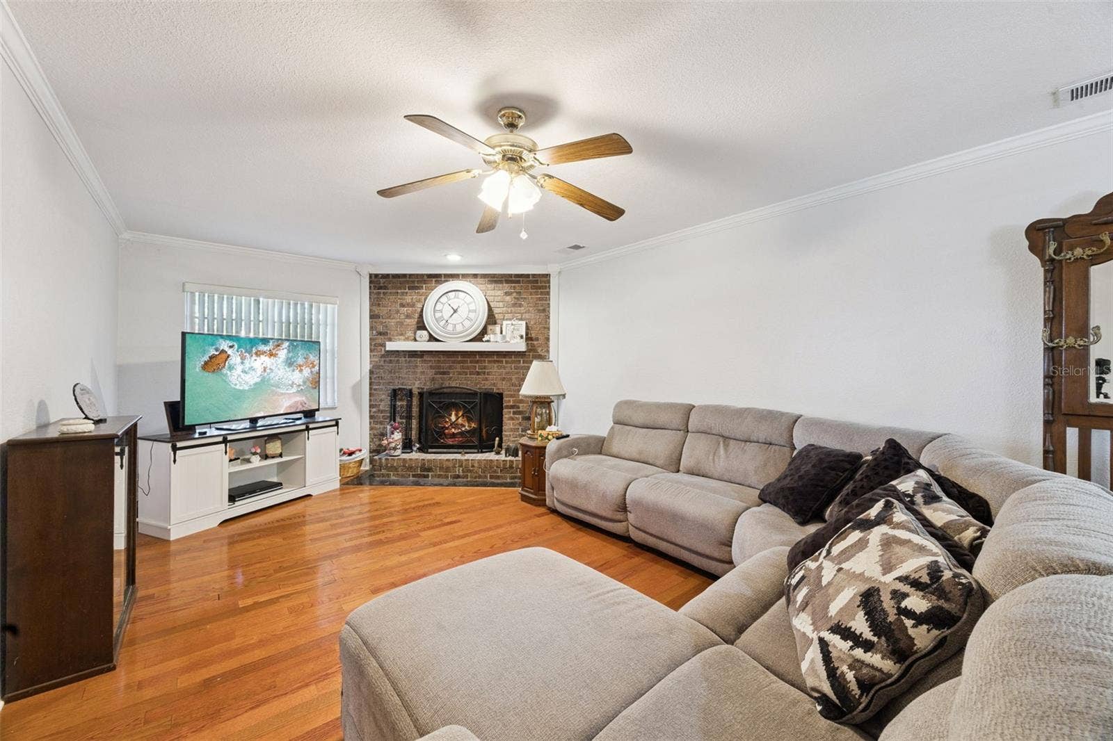 324 E FULLERS CROSS ROAD, Winter Garden, FL 34787 Family Room