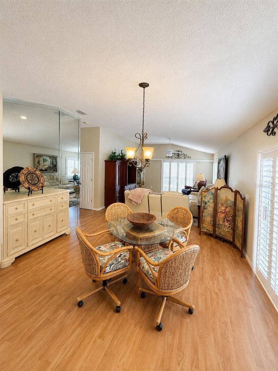 1129 SANTA CRUZ DRIVE, The Villages, FL 32162 1129 SANTA CRUZ DRIVE, The Villages, FL 32162