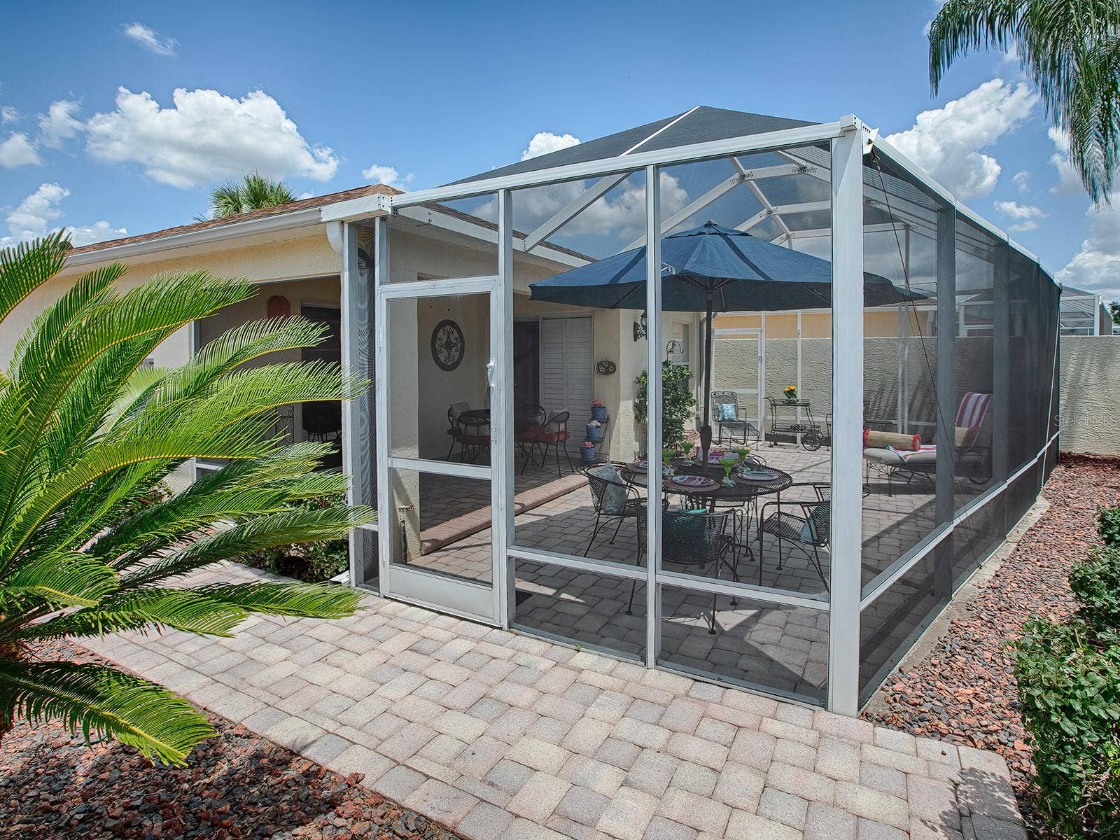1129 SANTA CRUZ DRIVE, The Villages, FL 32162 "Birdcage" is huge and will allow this to become your favorite room of the house!
