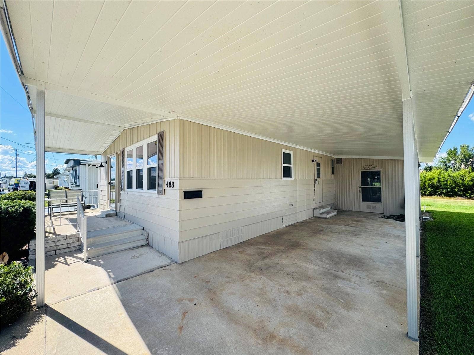 488 MARINA LANE, Tavares, FL 32778