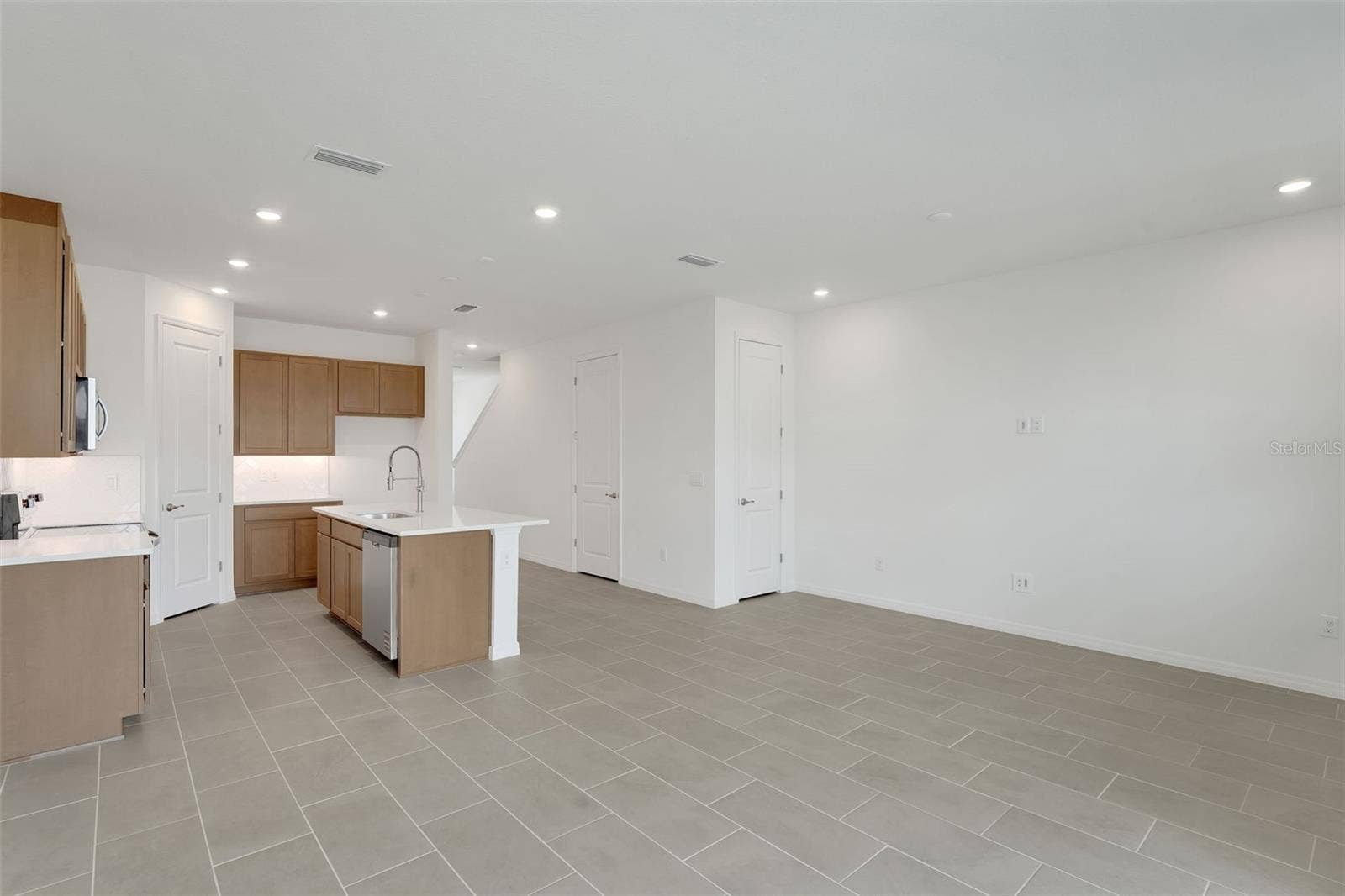 31630 OCEAN BREEZE DRIVE, San Antonio, FL 33576