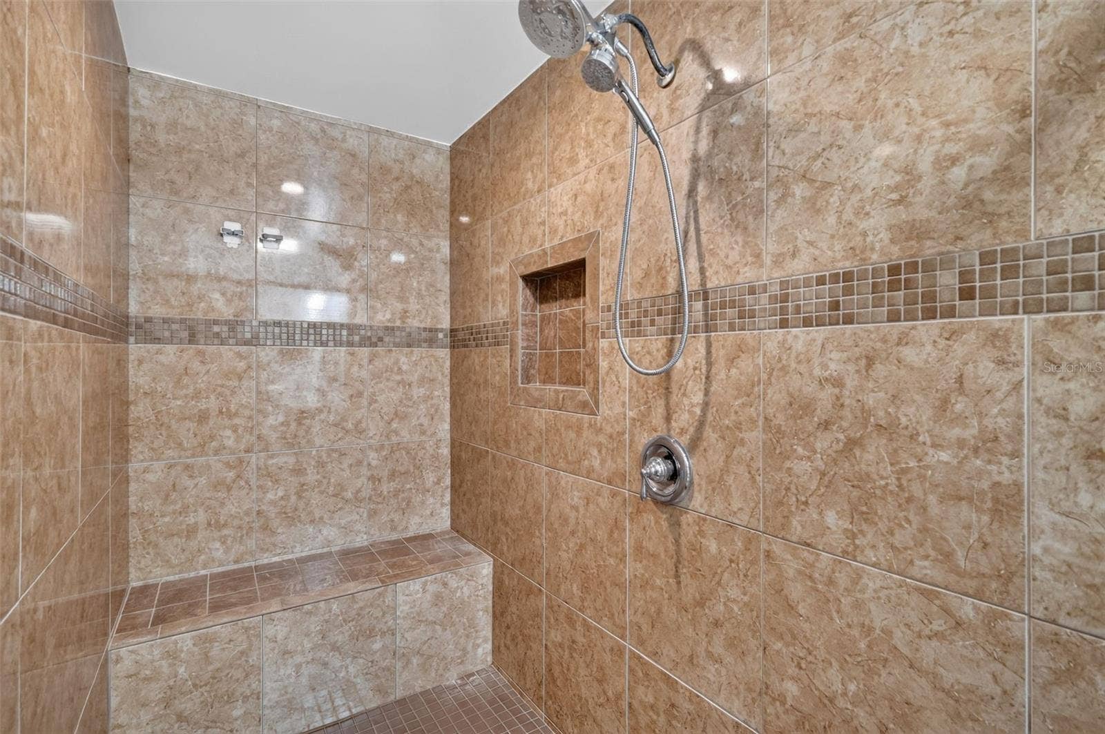 22407 HORIZON VISTAS DRIVE, Eustis, FL 32736 22407 HORIZON VISTAS DRIVE, Eustis, FL 32736