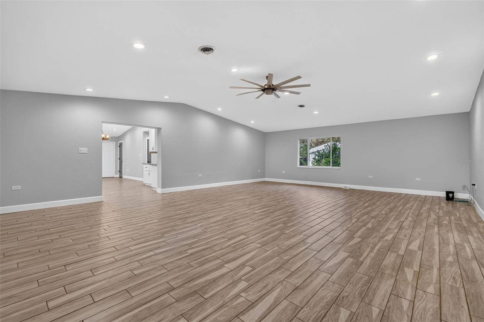 22407 HORIZON VISTAS DRIVE, Eustis, FL 32736 22407 HORIZON VISTAS DRIVE, Eustis, FL 32736
