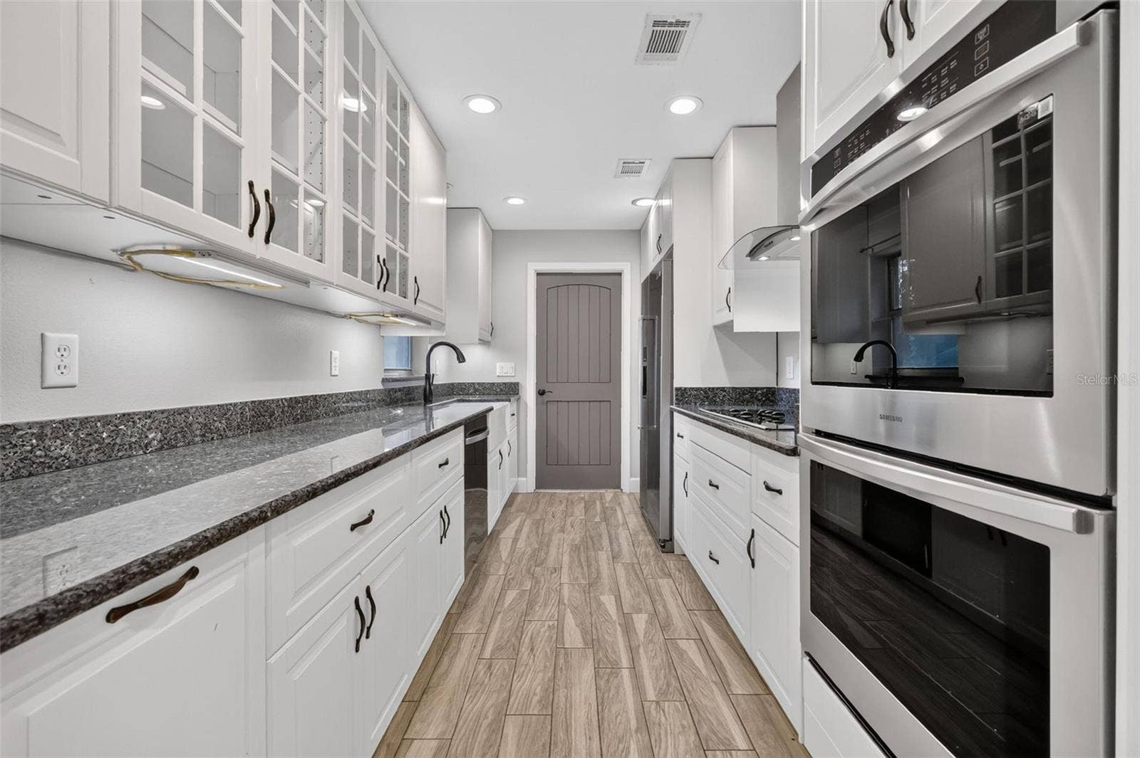 22407 HORIZON VISTAS DRIVE, Eustis, FL 32736 22407 HORIZON VISTAS DRIVE, Eustis, FL 32736