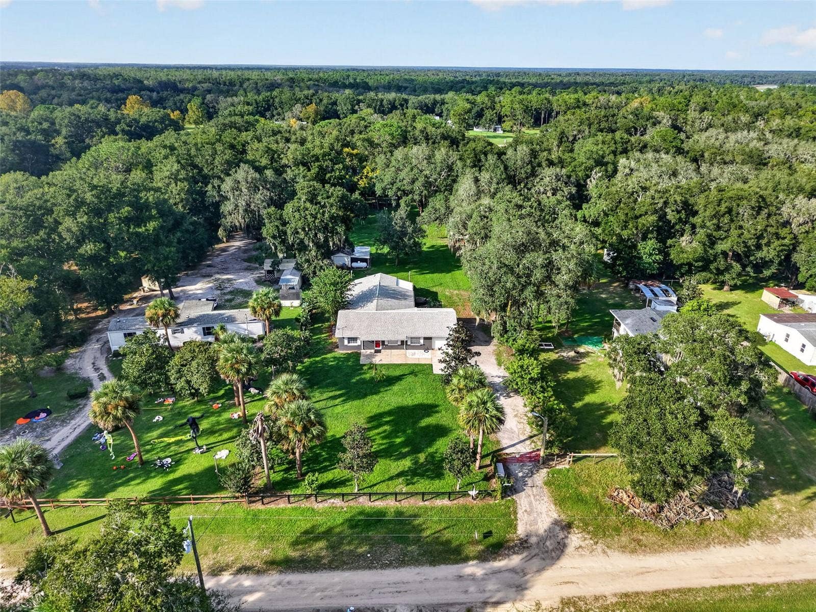 22407 HORIZON VISTAS DRIVE, Eustis, FL 32736 22407 HORIZON VISTAS DRIVE, Eustis, FL 32736