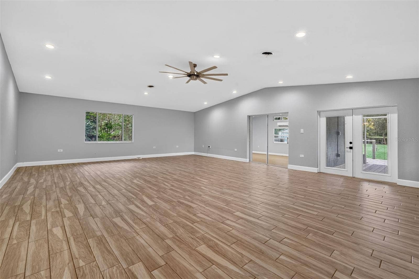 22407 HORIZON VISTAS DRIVE, Eustis, FL 32736 22407 HORIZON VISTAS DRIVE, Eustis, FL 32736