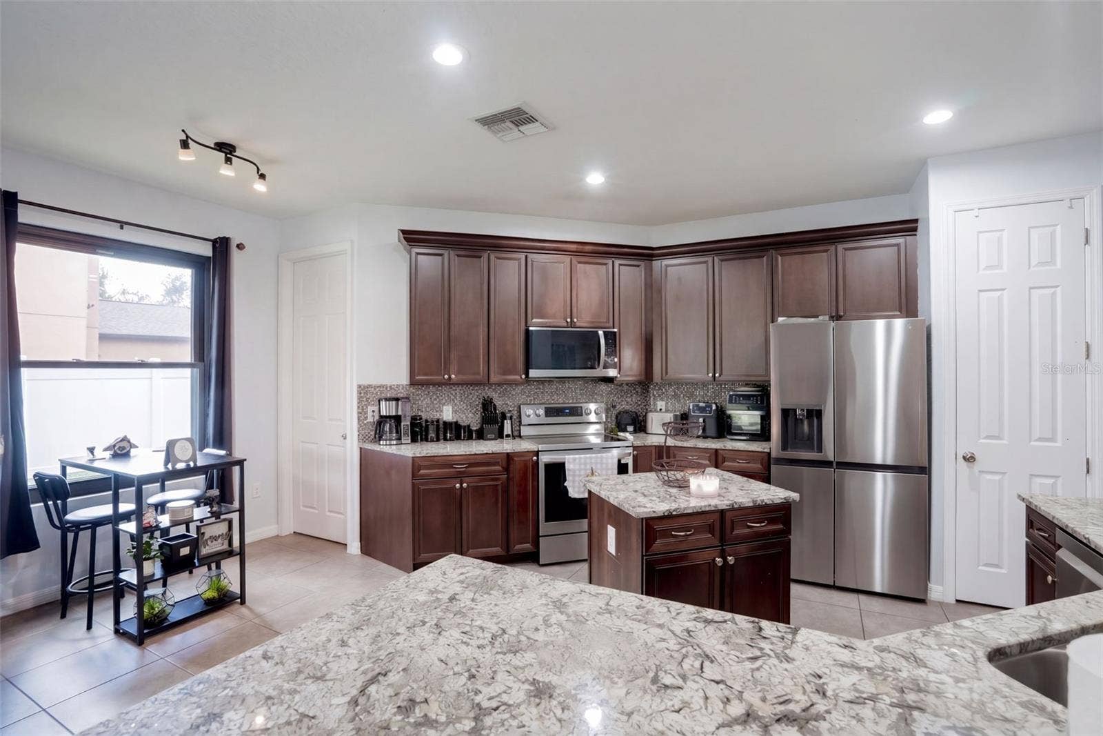 1773 WATERSIDE OAKS DRIVE, Orange City, FL 32763 1773 WATERSIDE OAKS DRIVE, Orange City, FL 32763