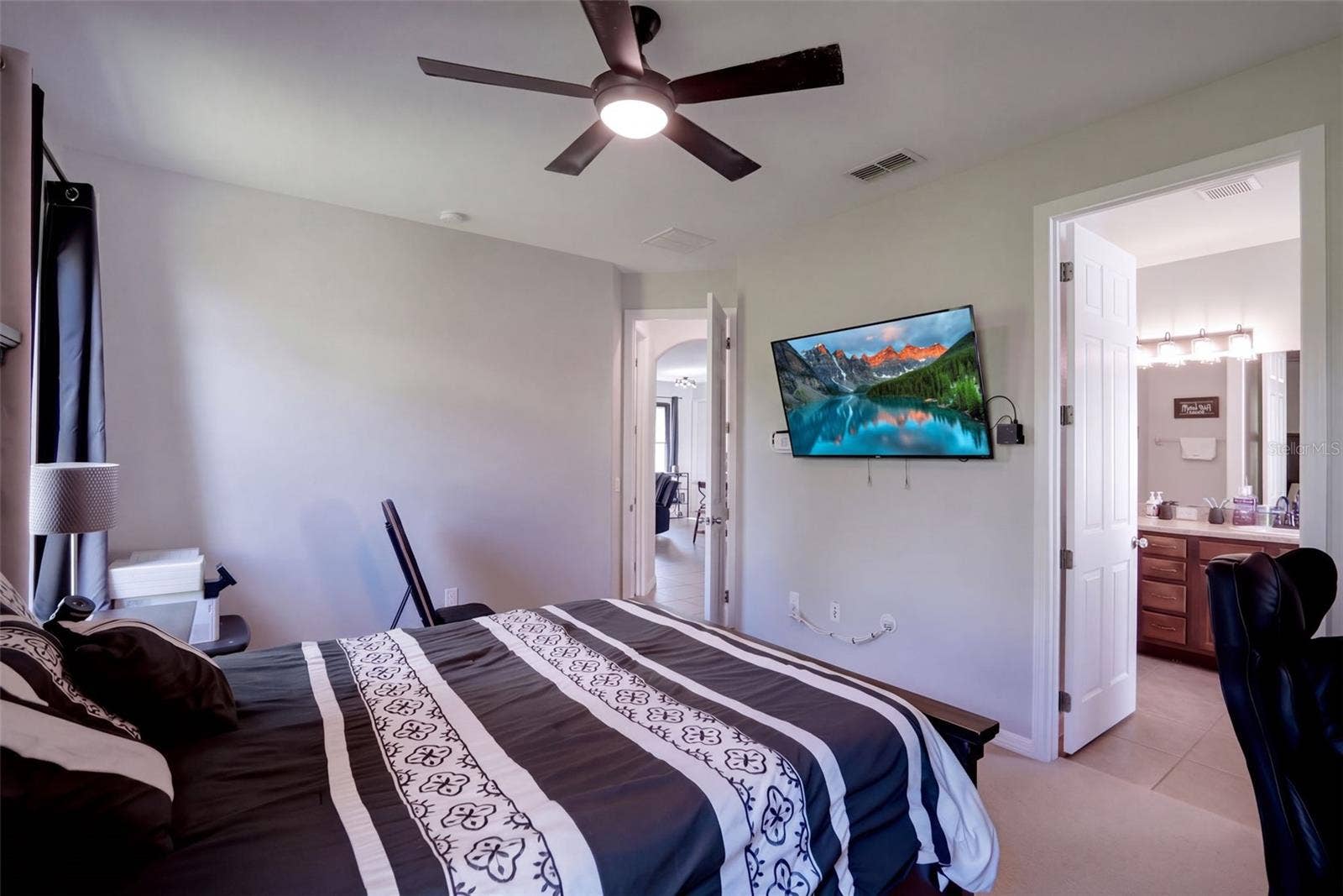 1773 WATERSIDE OAKS DRIVE, Orange City, FL 32763 1773 WATERSIDE OAKS DRIVE, Orange City, FL 32763