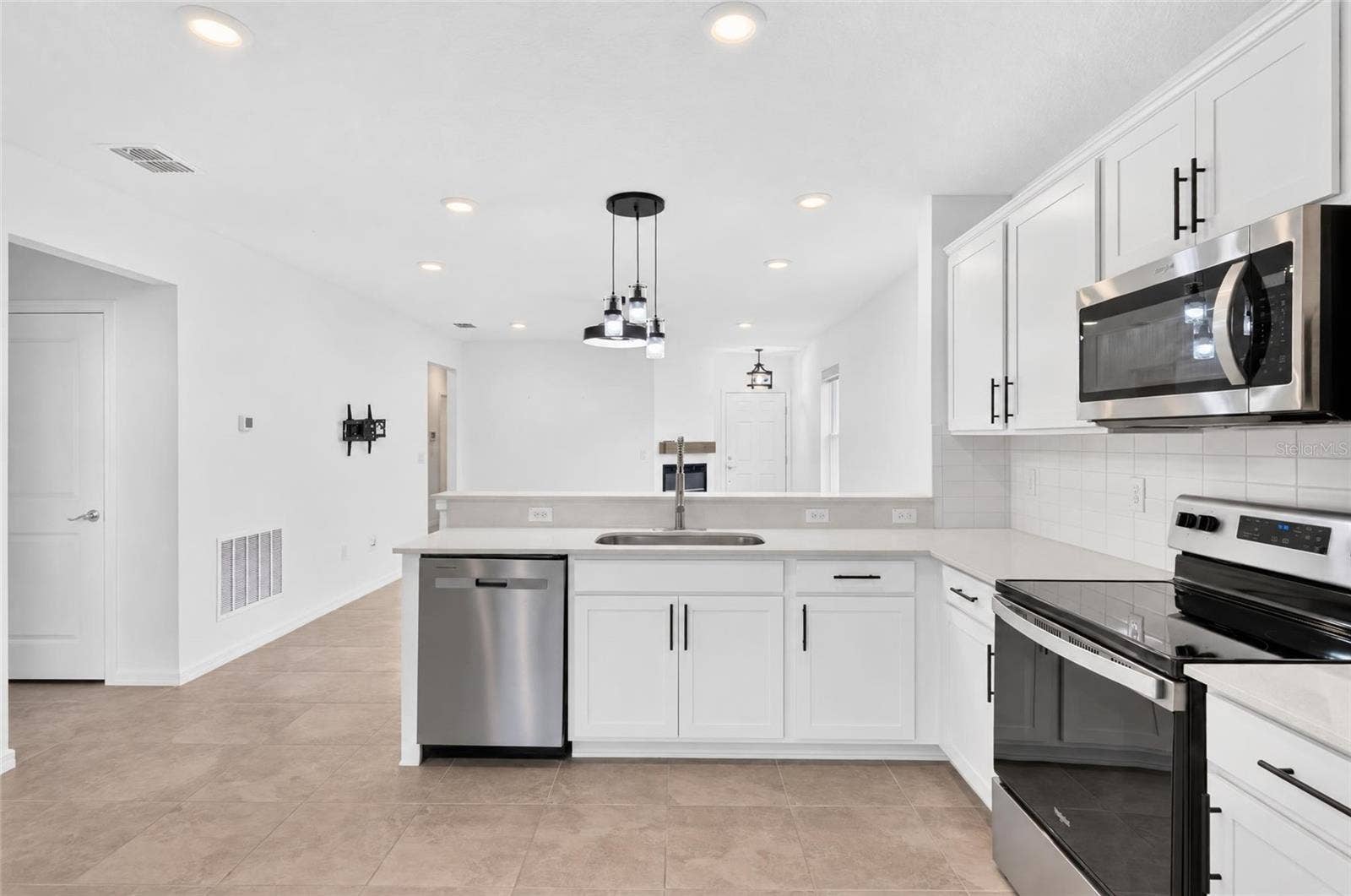 8359 SW 54TH LOOP, Ocala, FL 34481 8359 SW 54TH LOOP, Ocala, FL 34481