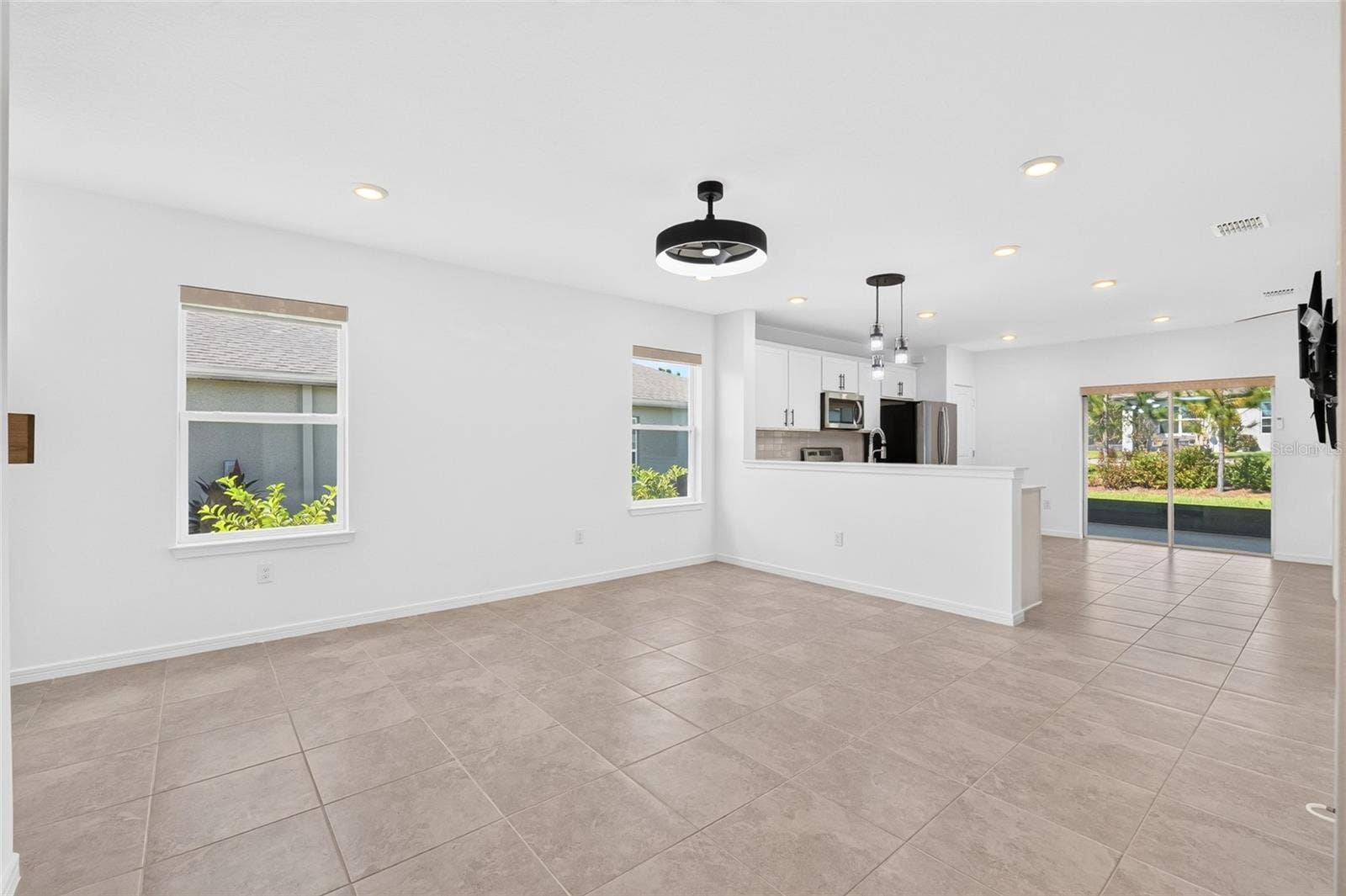 8359 SW 54TH LOOP, Ocala, FL 34481 8359 SW 54TH LOOP, Ocala, FL 34481
