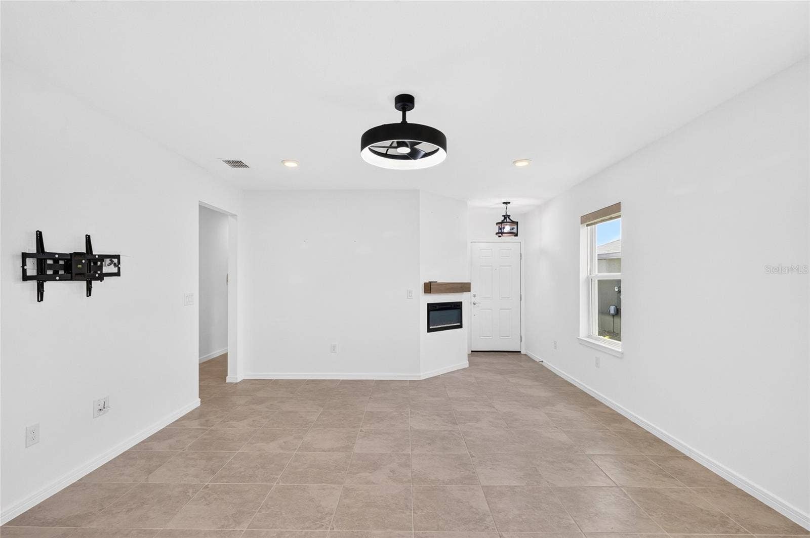8359 SW 54TH LOOP, Ocala, FL 34481 8359 SW 54TH LOOP, Ocala, FL 34481
