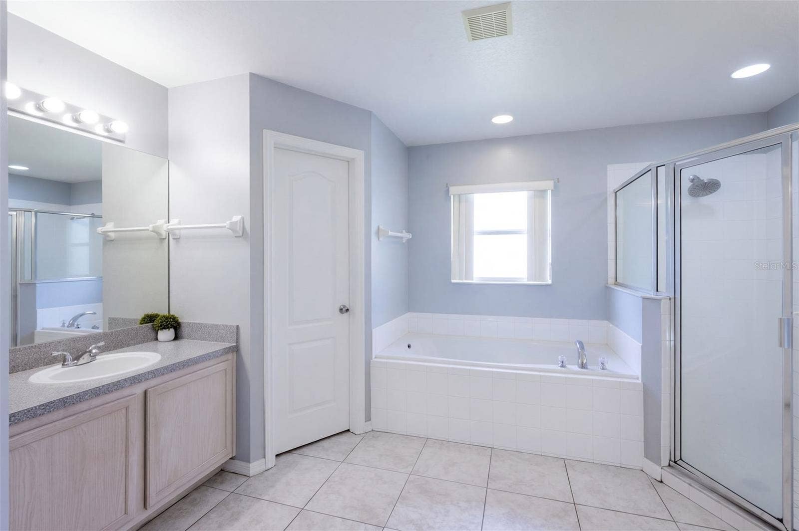 11413 PATRICO LOOP, Clermont, FL 34711 Primary Bath