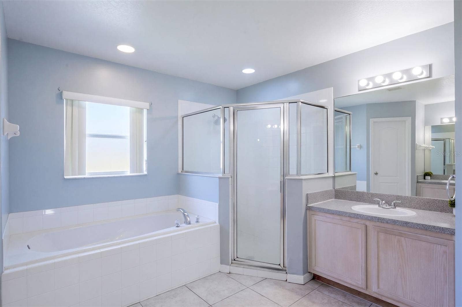 11413 PATRICO LOOP, Clermont, FL 34711 Primary Bath